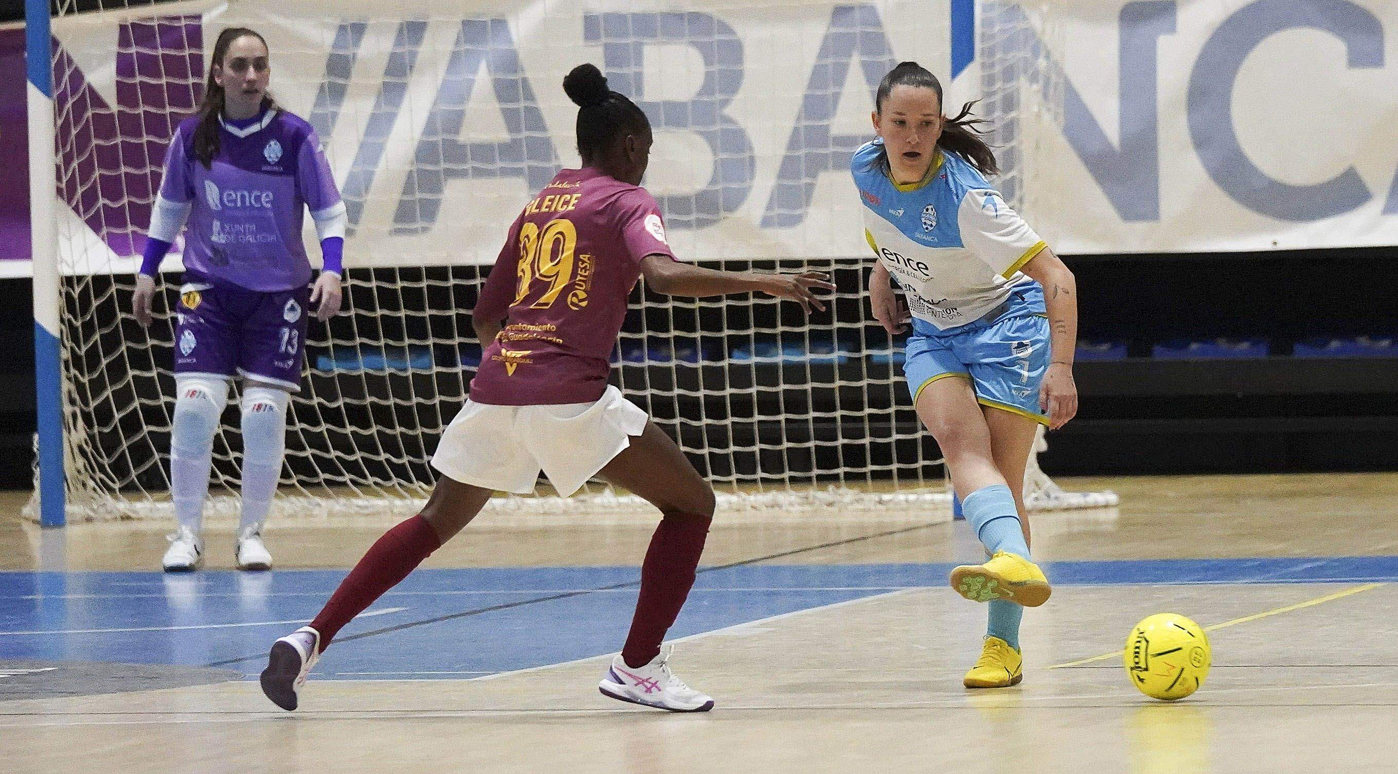 Partido entre o Marín Futsal e o Guadalcacín na Raña
