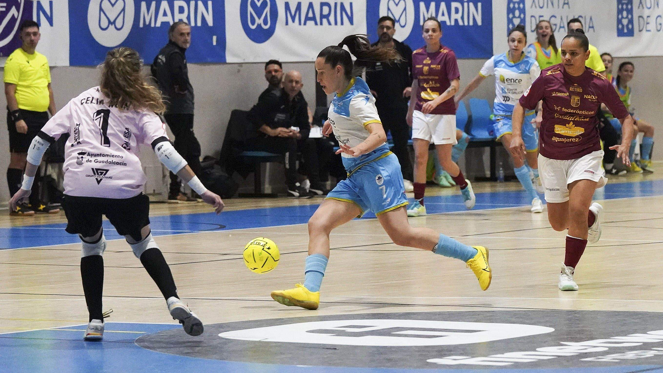 Partido entre o Marín Futsal e o Guadalcacín na Raña
