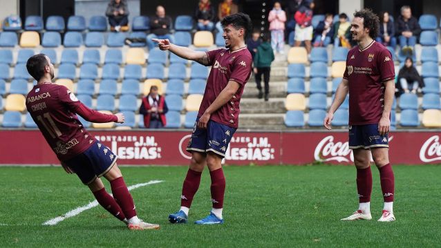 Partido entre Pontevedra CF e Escobedo en Pasarón Partido entre Pontevedra CF e Escobedo en Pasarón