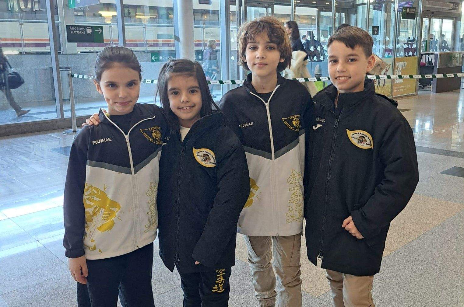 Deportistas do Gimsport que acudiron á 2ª xornada da Liga Nacional
