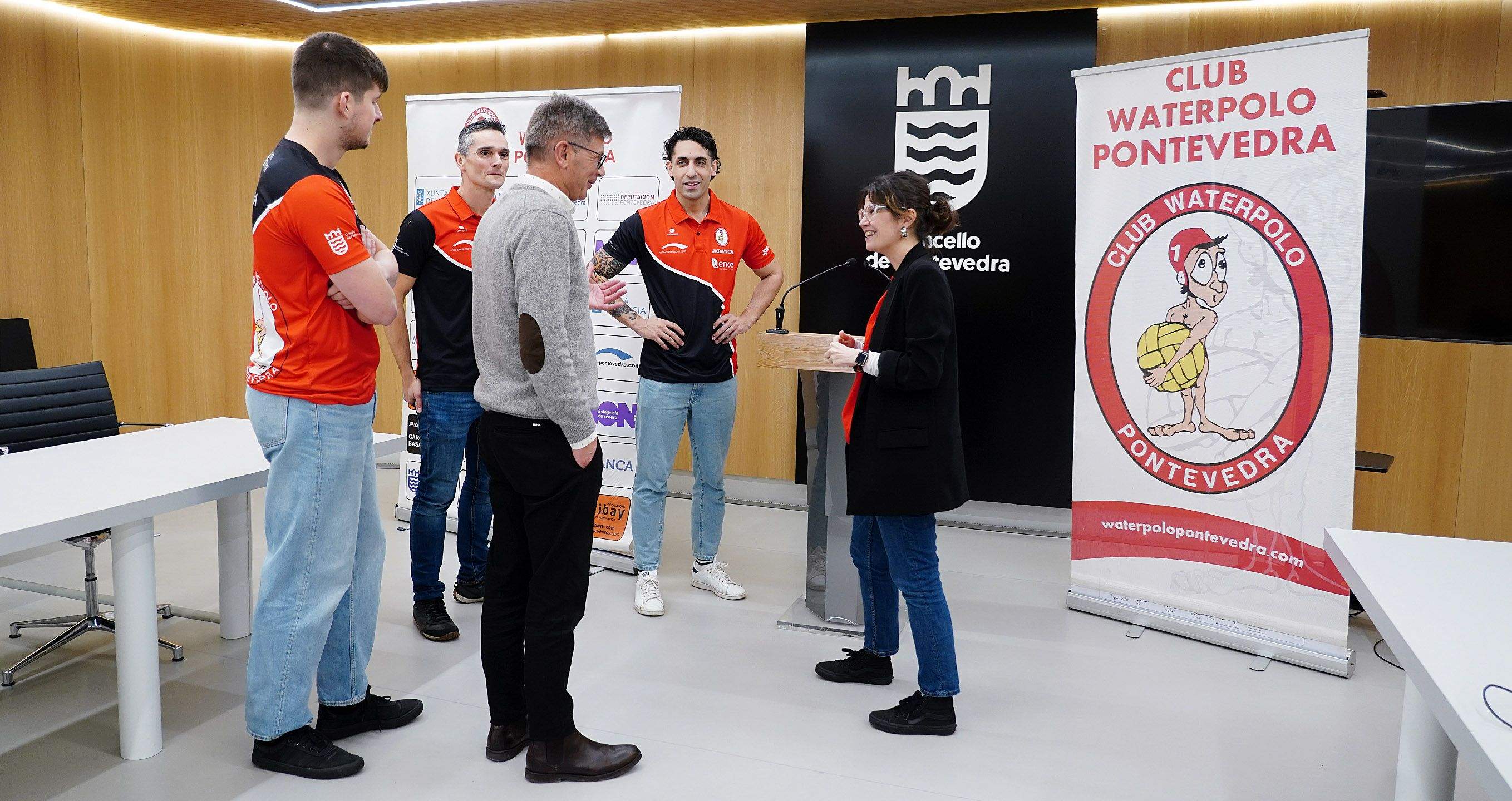 O Waterpolo Pontevedra presenta a súa participación na fase de ascenso a 2ª División Masculina