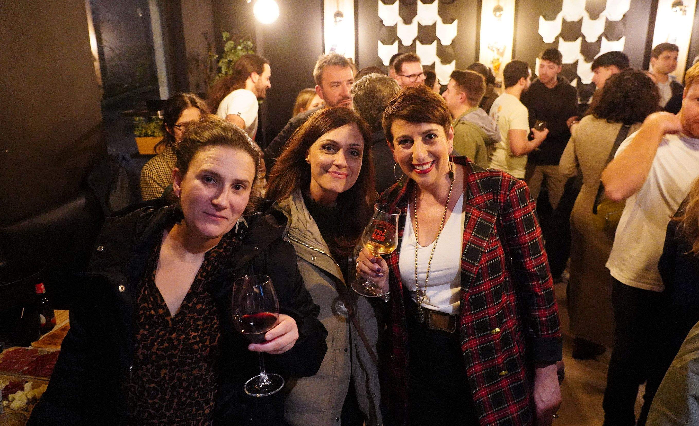 Fiesta en el Icewolf en Pontevedra para celebrar el décimo aniversario