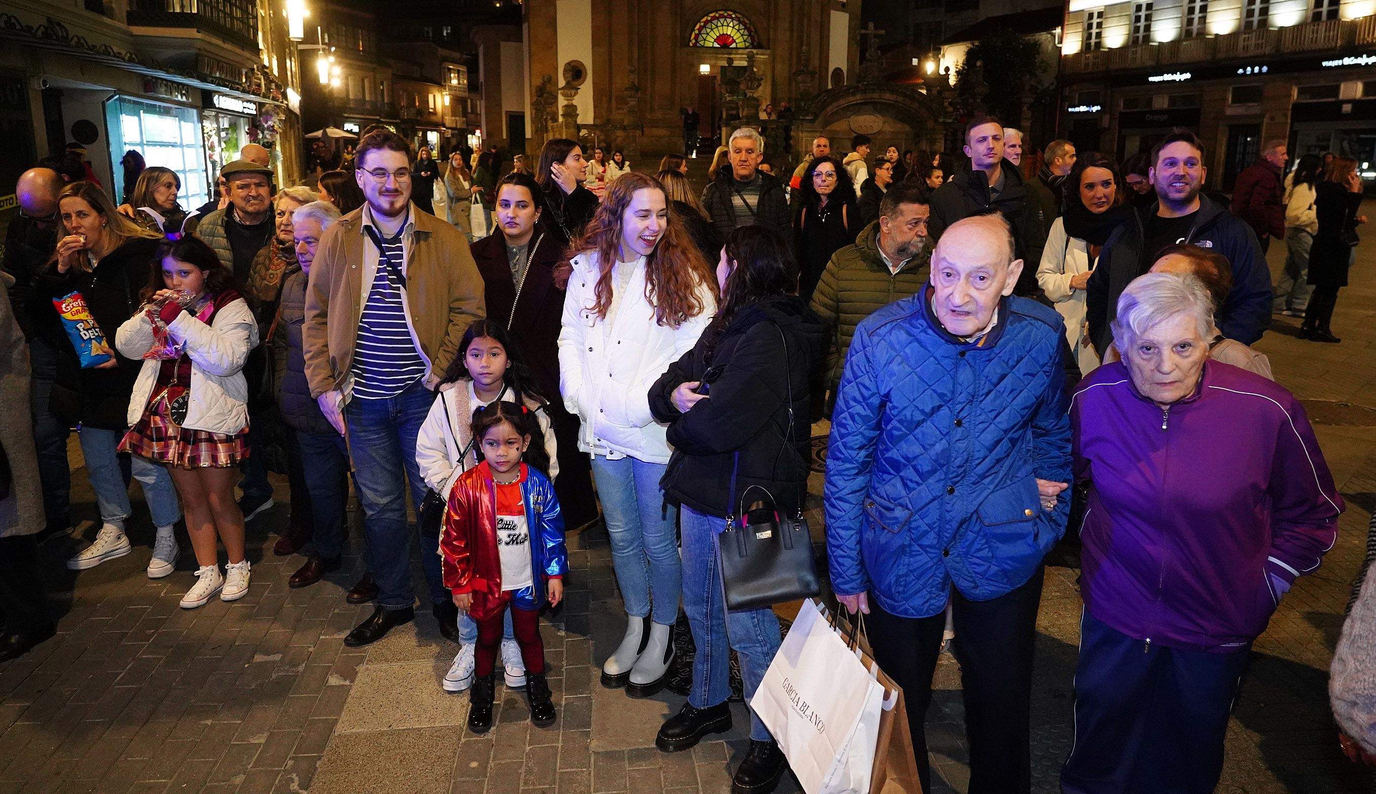 Pregón del Entroido 2025 a cargo de Las Flores del Carnaval