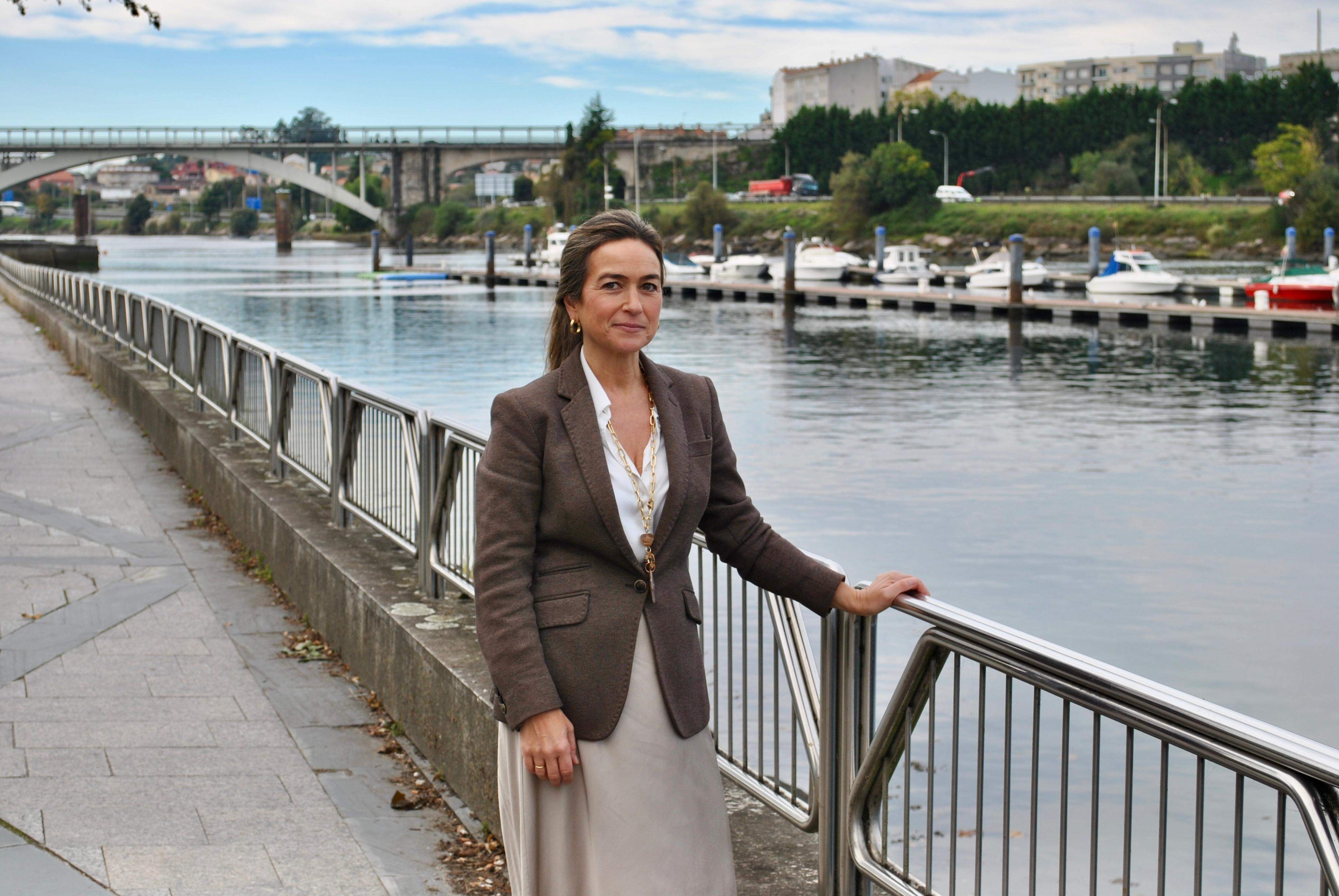 Pepa Parda, en la zona del Club Naval de Pontevedra