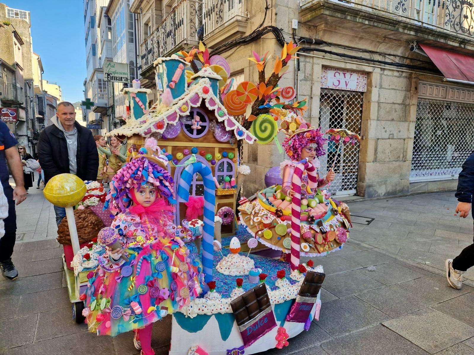 Desfile infantil de Entroido de Marín 2025