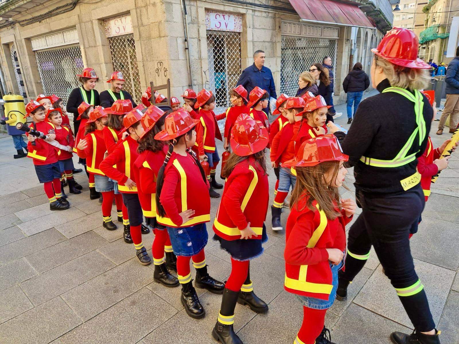 Desfile infantil de Entroido de Marín 2025