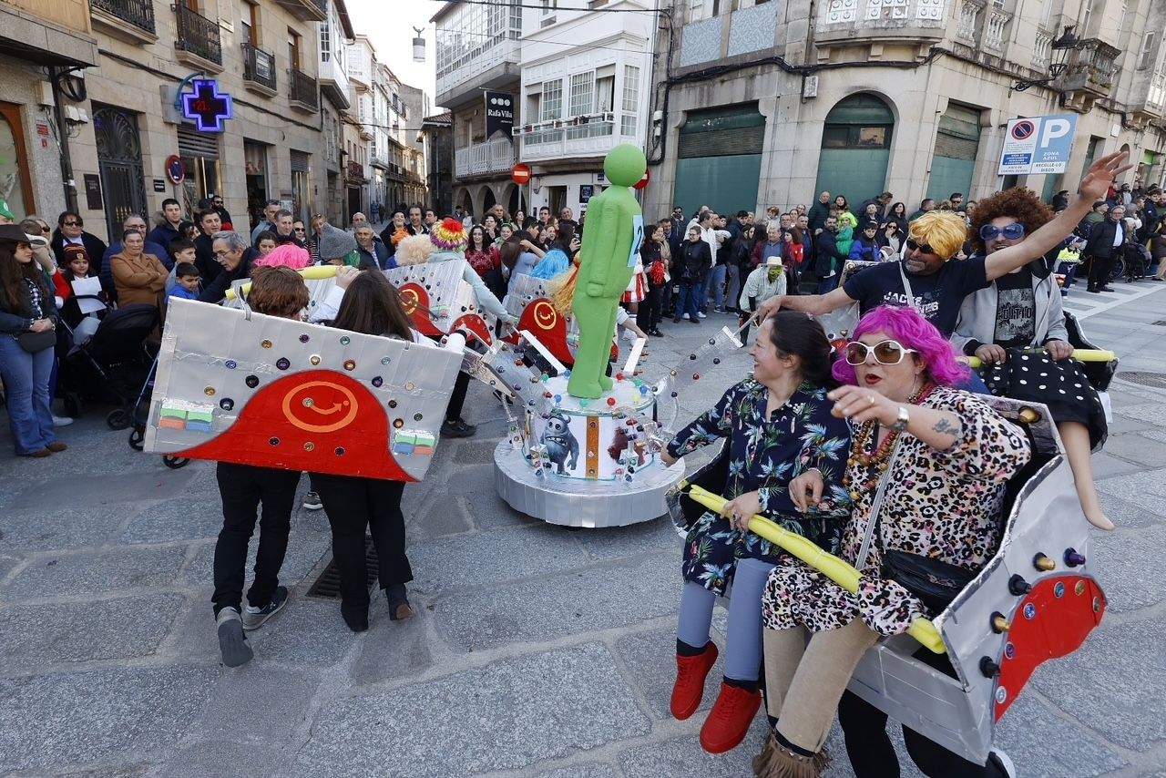 Desfile de Entroido 2025 en Caldas