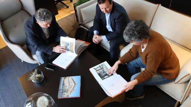 Libro sobre a Casa Consistorial realizado por Construcciones Ramírez Libro sobre a Casa Consistorial realizado por Construcciones Ramírez