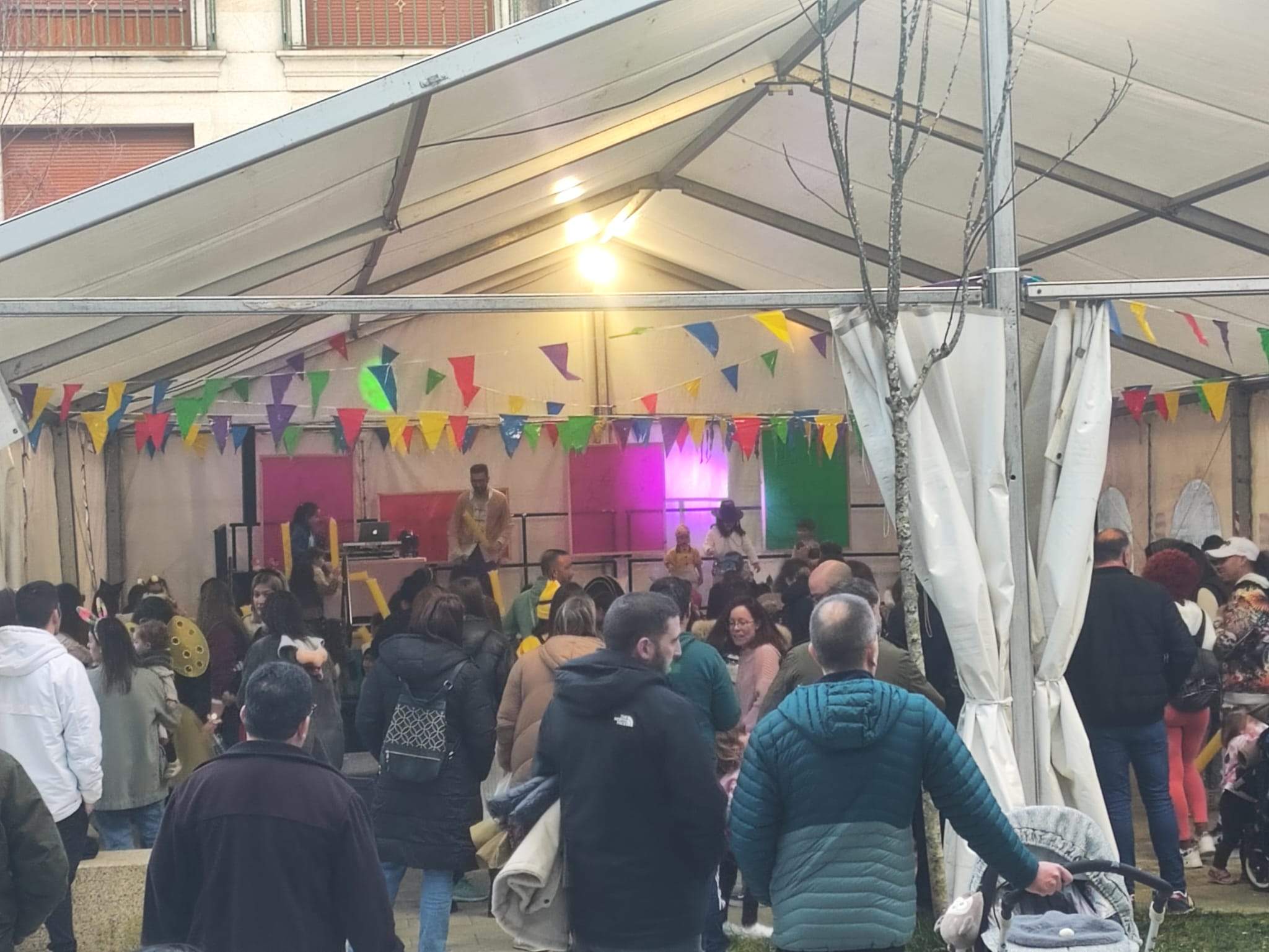Festa del Entroido infantiil en Caldas