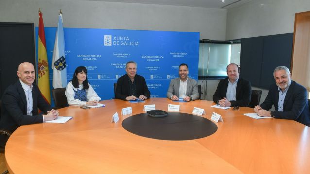 Firma del convenio para el nuevo centro de salud de Caldas
