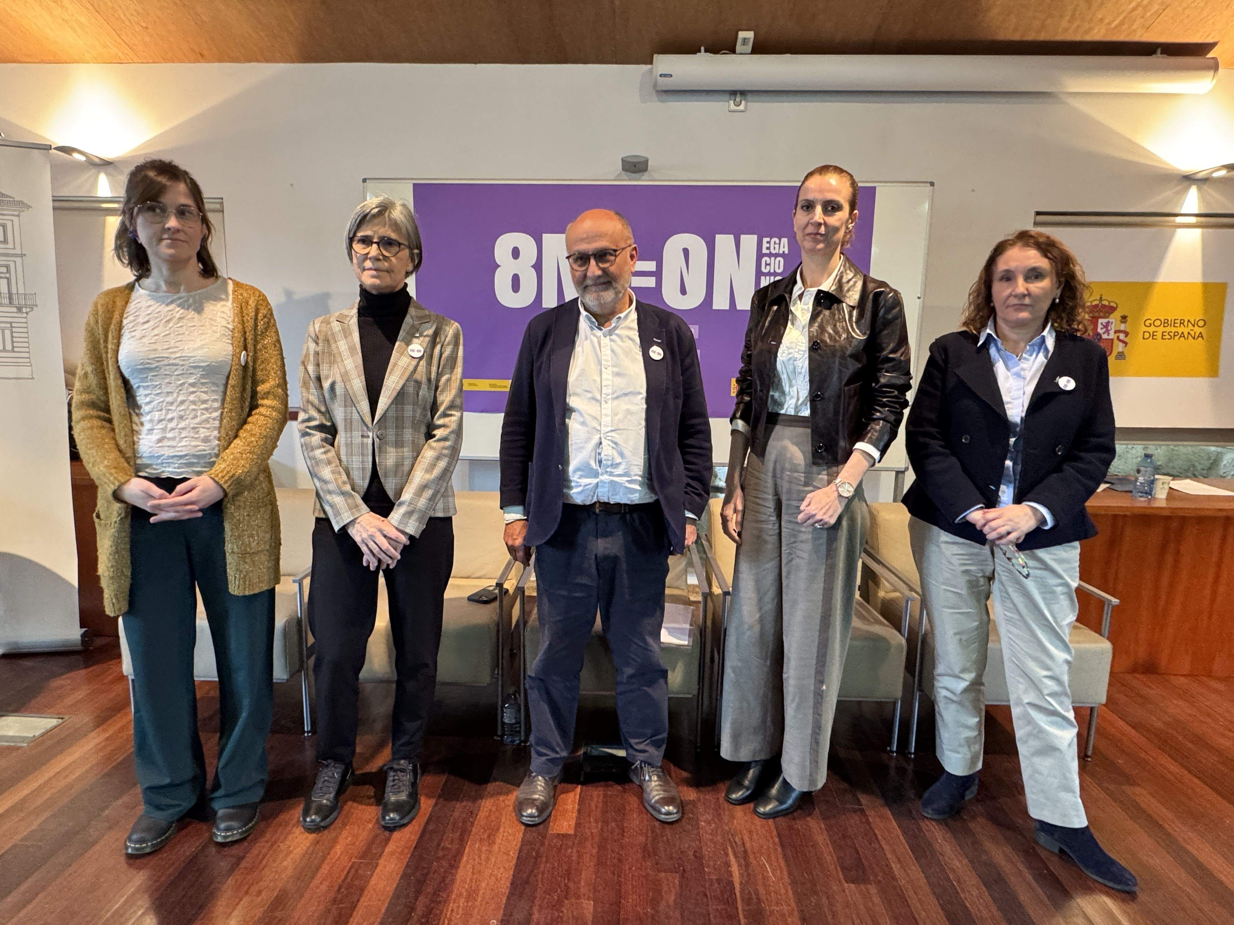 Abel Losada e as catro científicas na Misión Biolóxica