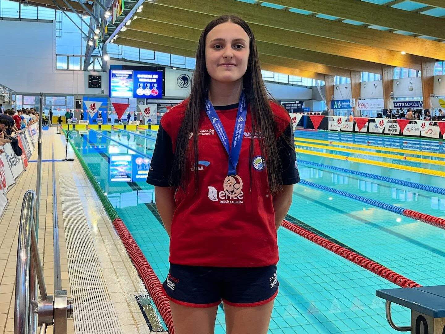 Sofía Barros, con el tercer bronce conseguido en el Campeonato de España Júnior de Invierno