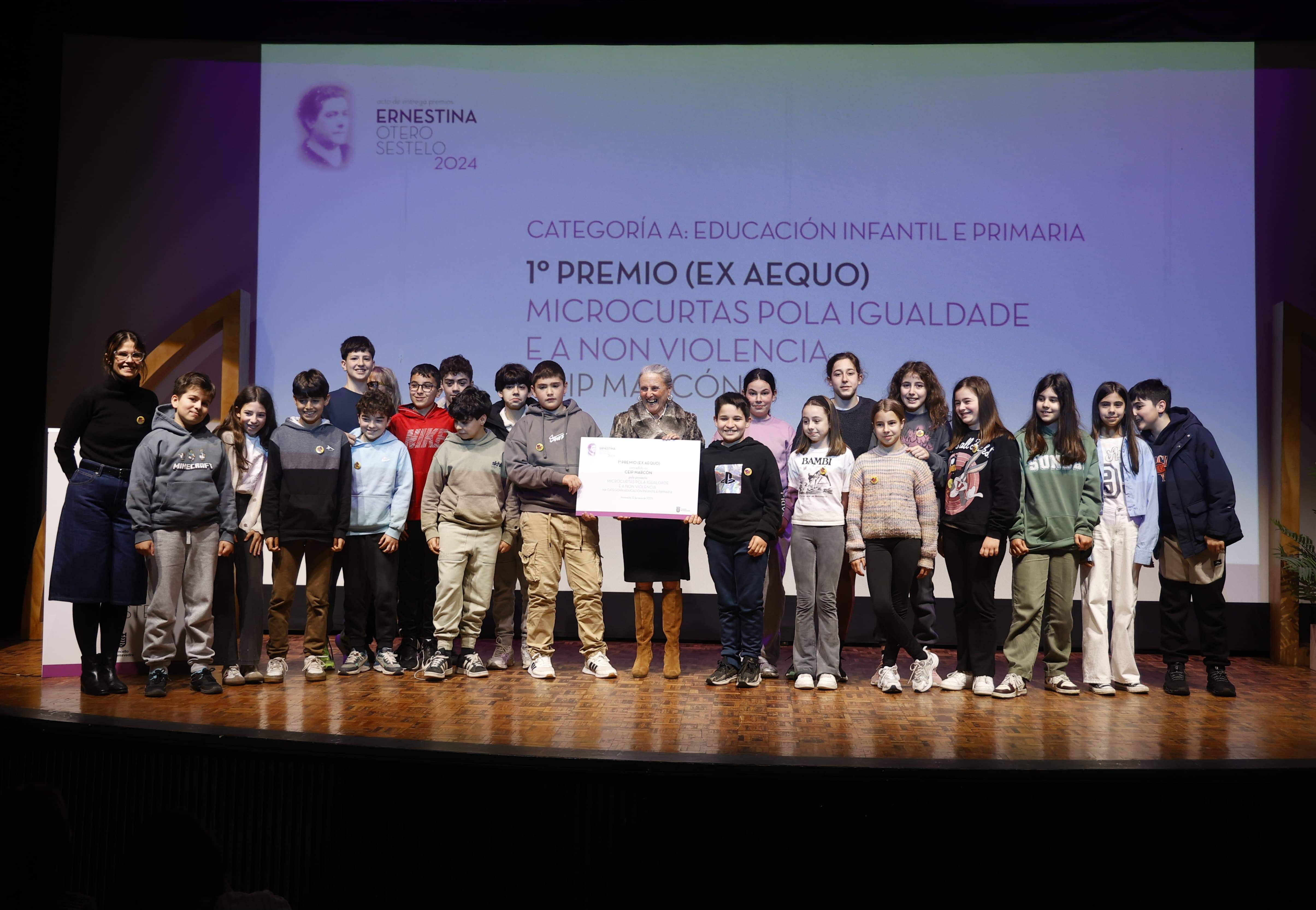 Entrega dos premios Ernestina Otero Premios 2024