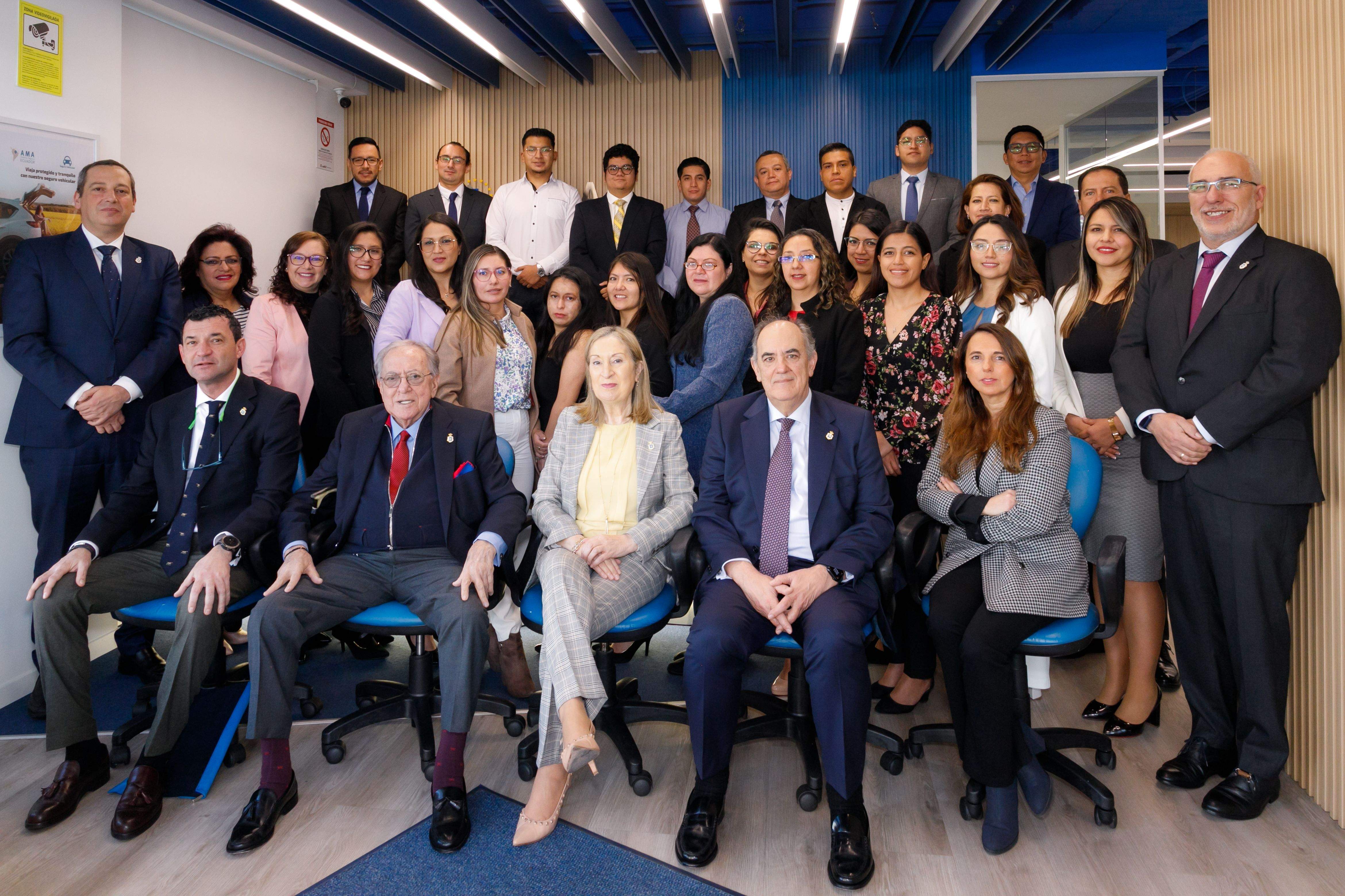 Presidentes e directivos de A.M.A. Grupo viaxaron a Ecuador