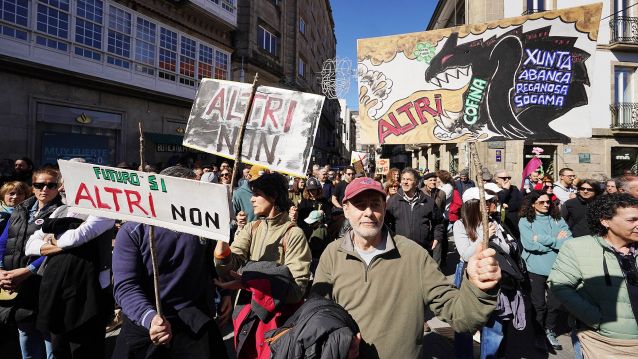 Manifestación en Pontevedra contra la celulosa de Altri Manifestación en Pontevedra contra la celulosa de Altri
