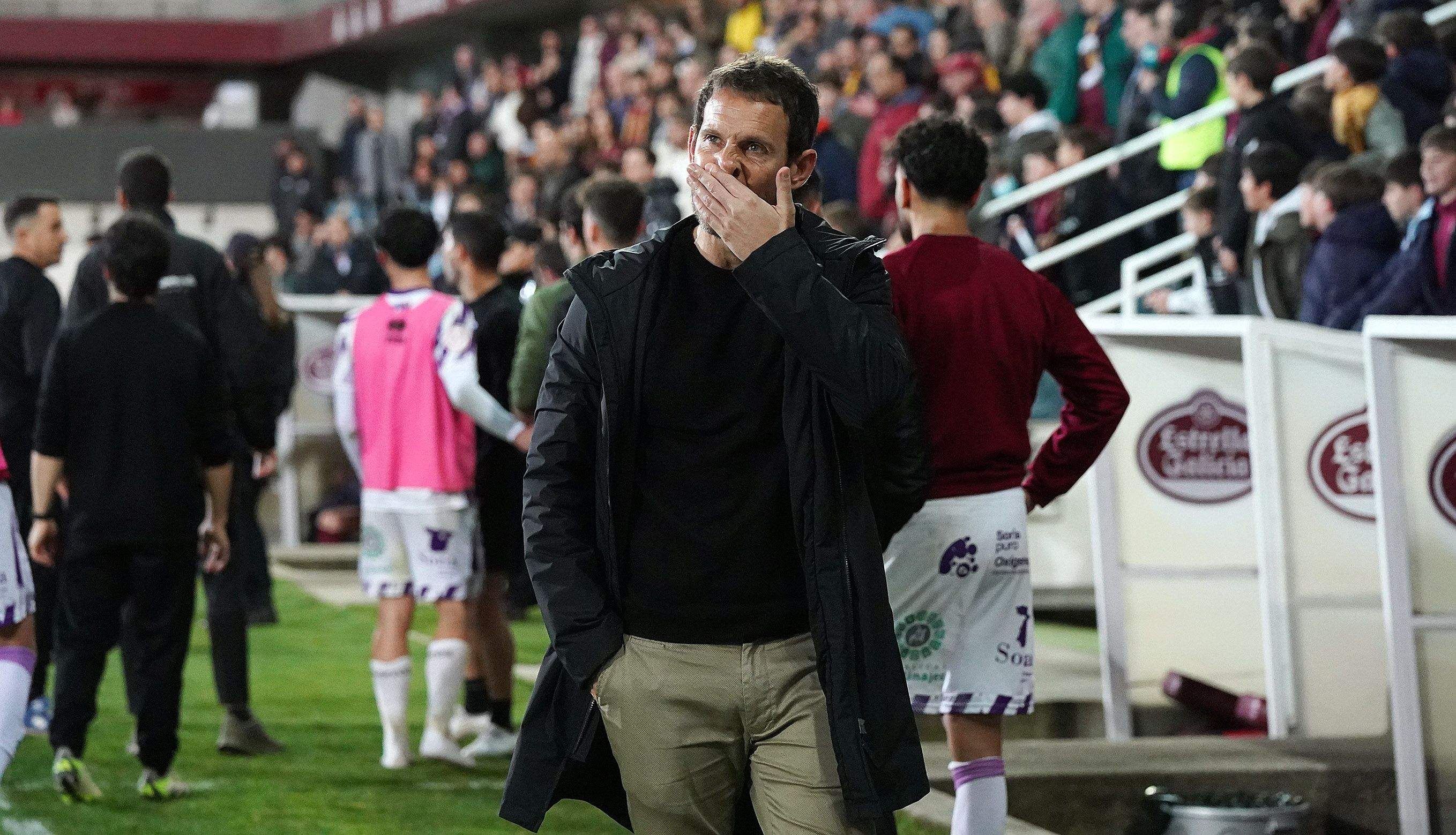 Aitor Calle, no partido entre Pontevedra CF e CD Numancia en Pasarón