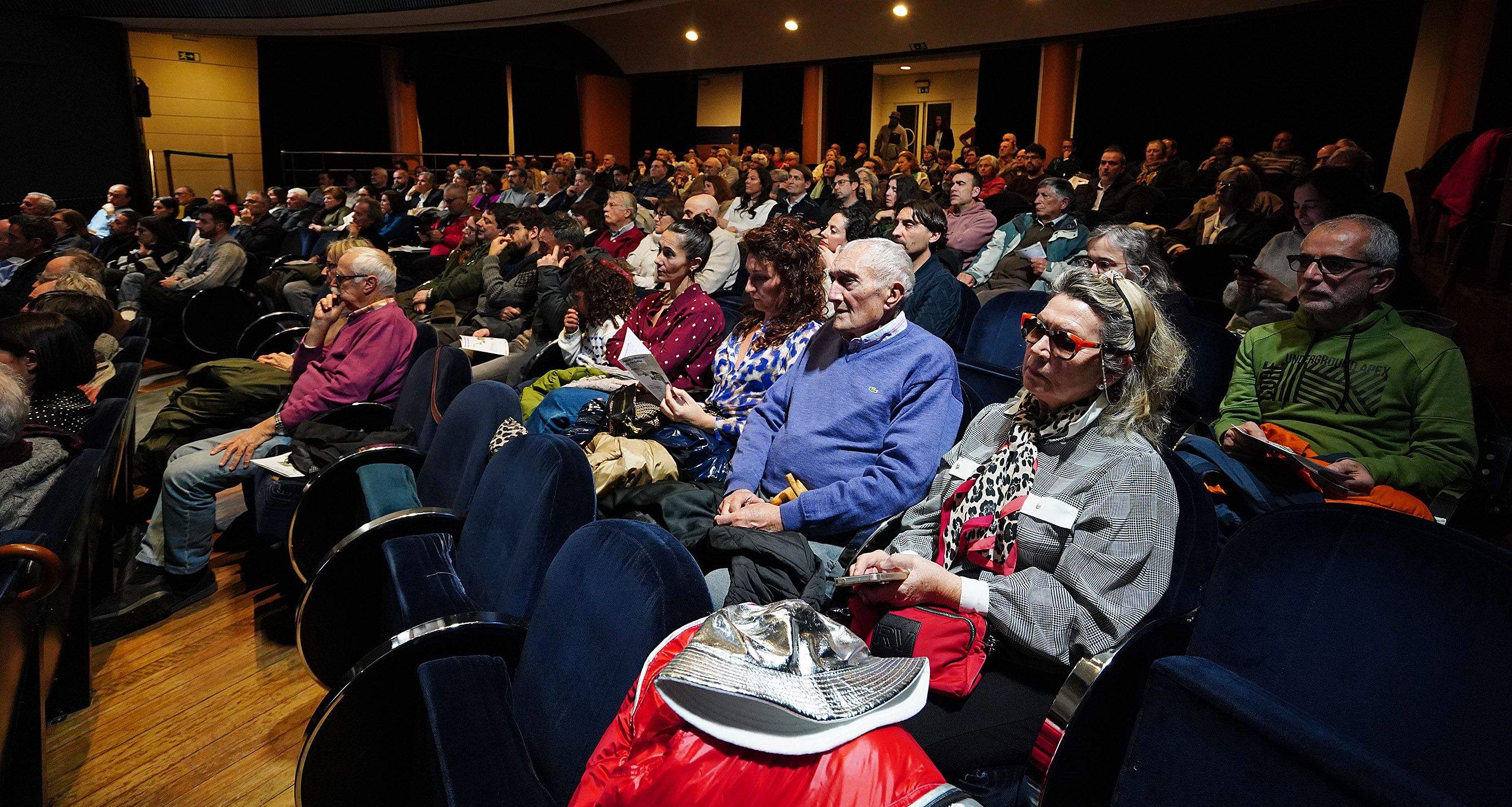 Presentación del proyecto de renaturalización del Gafos en el Teatro Principal