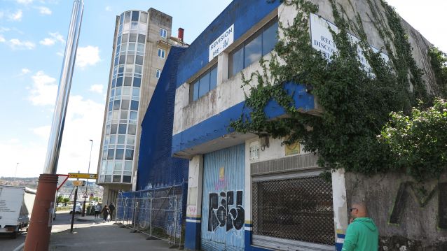 Taller anexo ao Alfolí entre a avenida de Uruguay e a rúa Galera