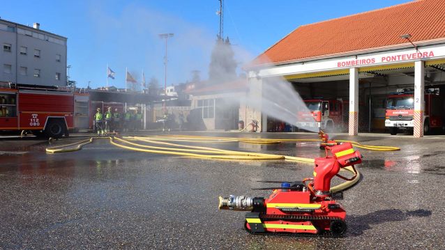 Robot para a extinción de incendios dos bombeiros de Pontevedra Robot para a extinción de incendios dos bombeiros de Pontevedra