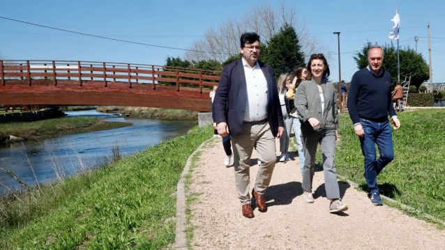 Ángeles Vázquez percorreu a senda do río Chanca Ángeles Vázquez percorreu a senda do río Chanca