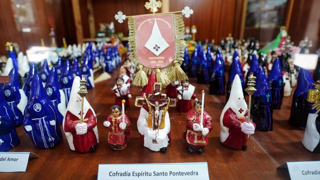 Exposición "Pasos e confrarías da Semana Santa pontevedresa", de Paco Luis López