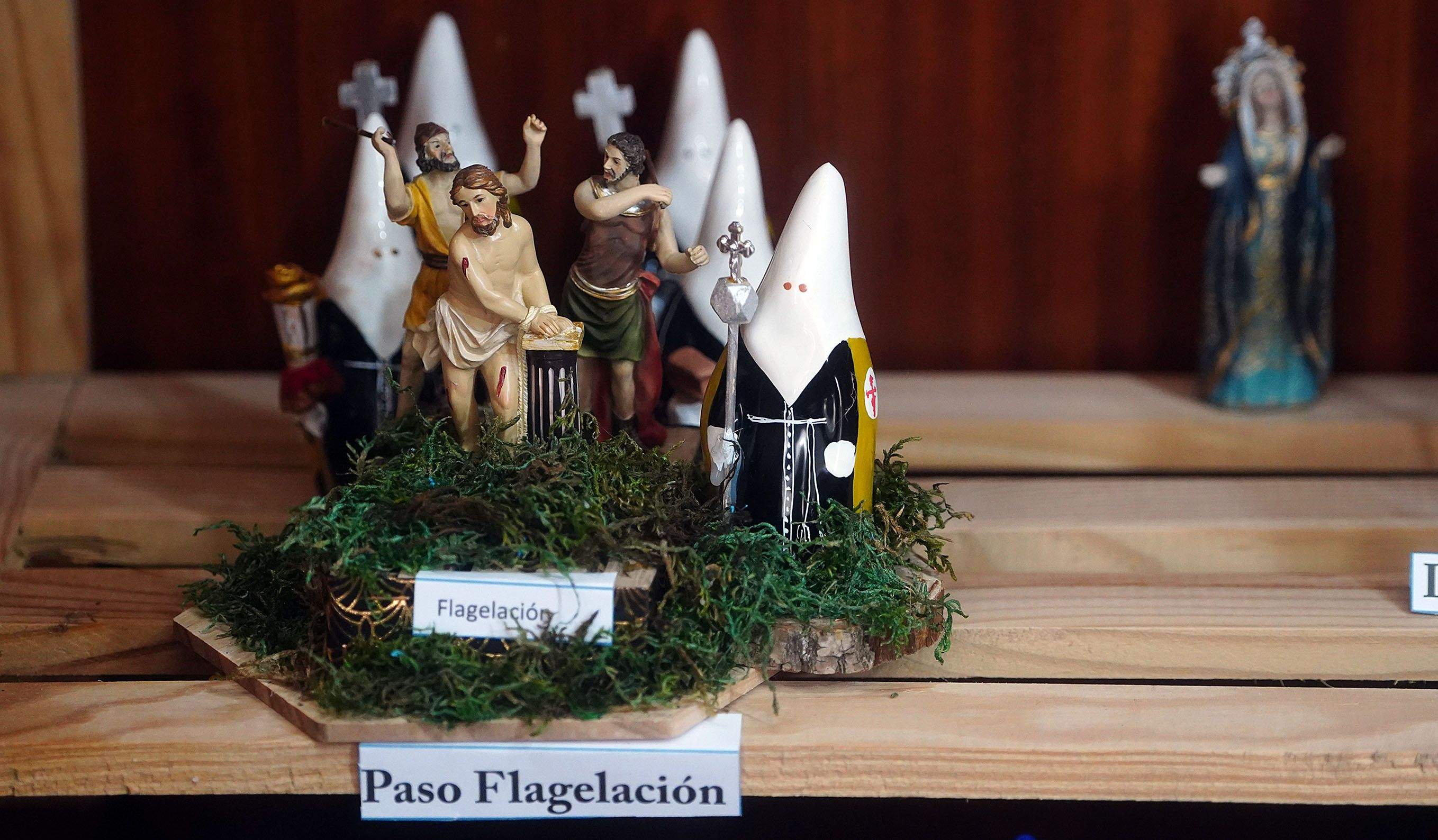 Exposición "Pasos e confrarías da Semana Santa pontevedresa", de Paco Luis López