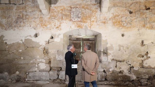 Pinturas murais do século XVI no antigo refectorio de Santa Clara