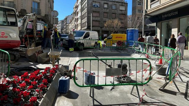 Renovación da liña eléctrica de Fenosa Renovación da liña eléctrica de Fenosa