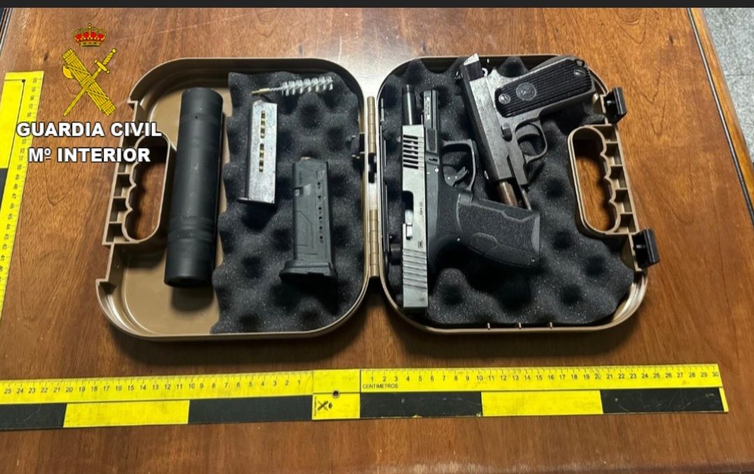 Pistolas confiscadas