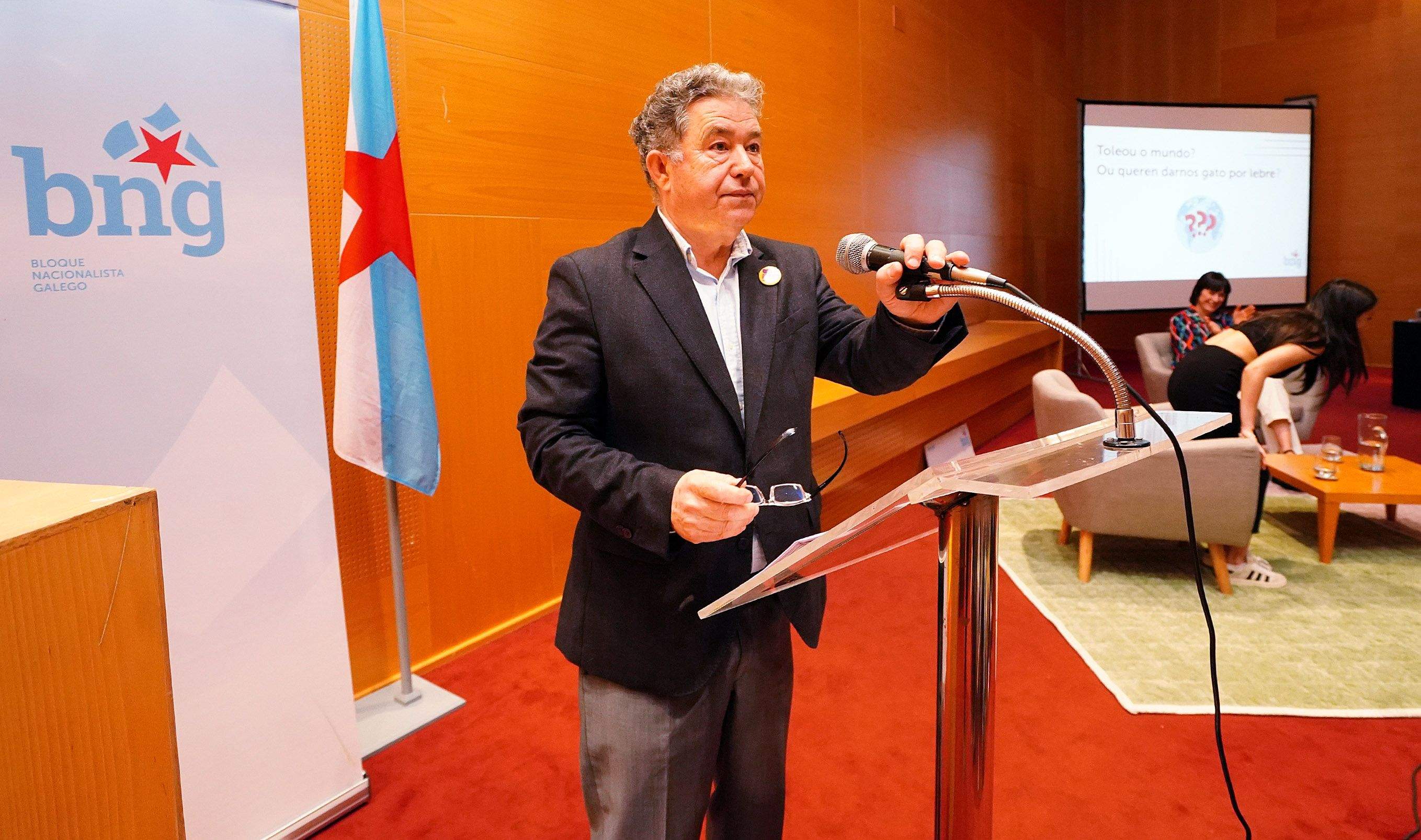 Acto do BNG: Que esconden tras o aumento do gasto militar? Acto do BNG: Que esconden tras o aumento do gasto militar?