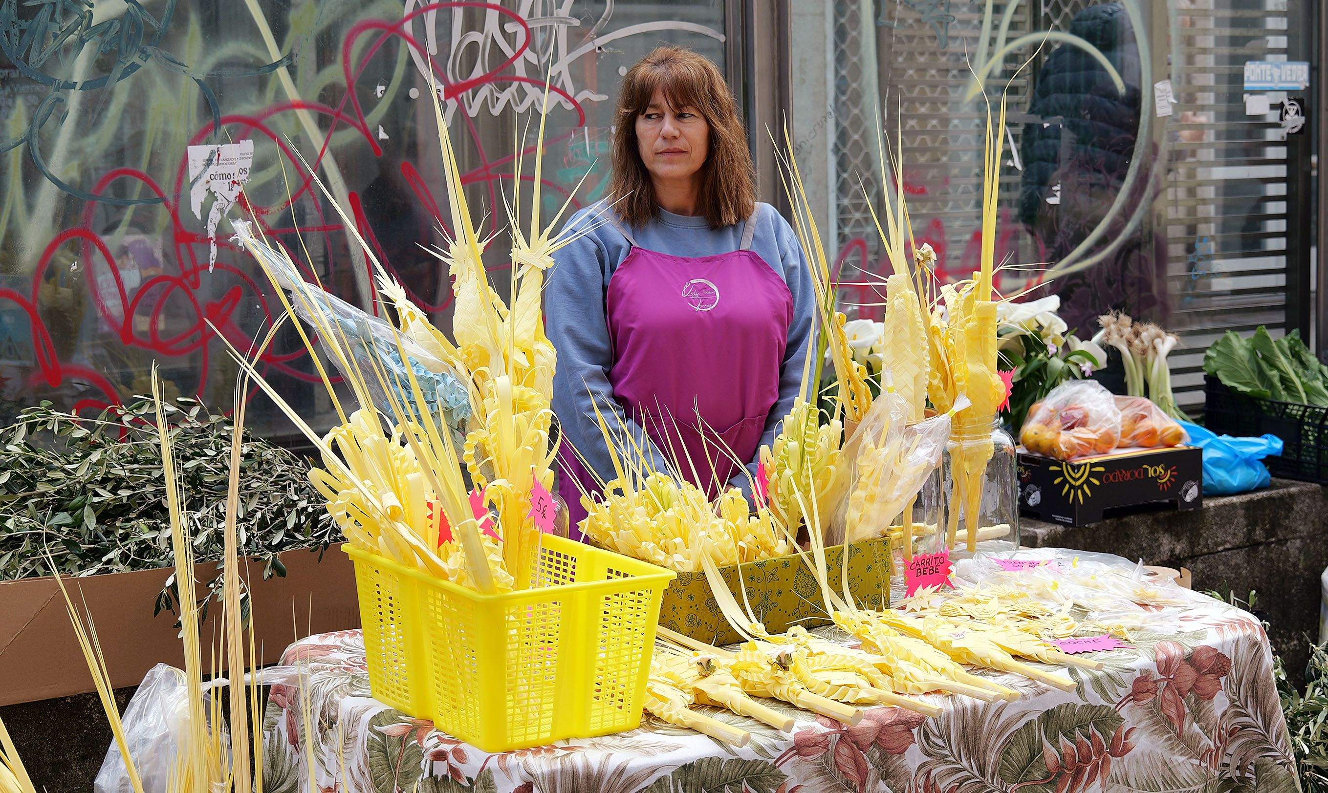 Puestos de venta de palmas frente al Mercado Puestos de venta de palmas frente al Mercado