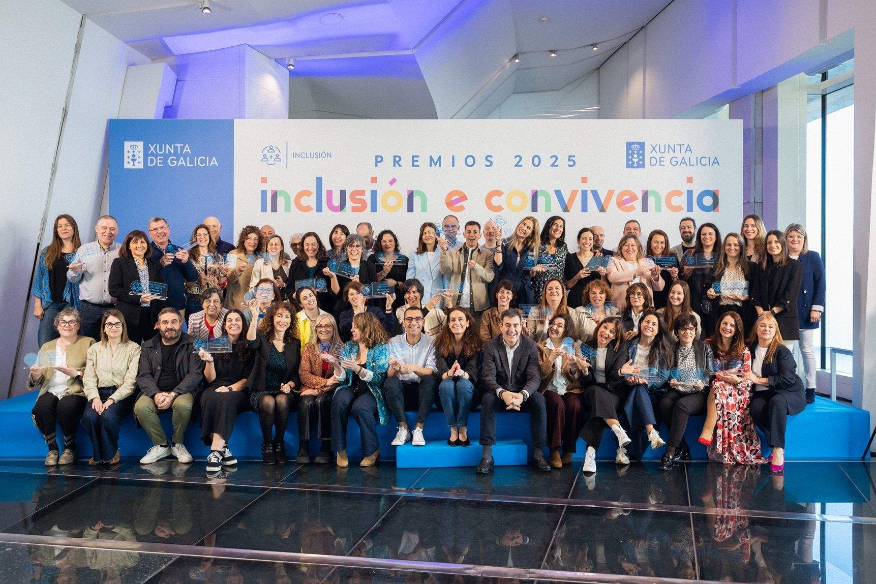 Foto de famila na entrega de premios á Inclusión