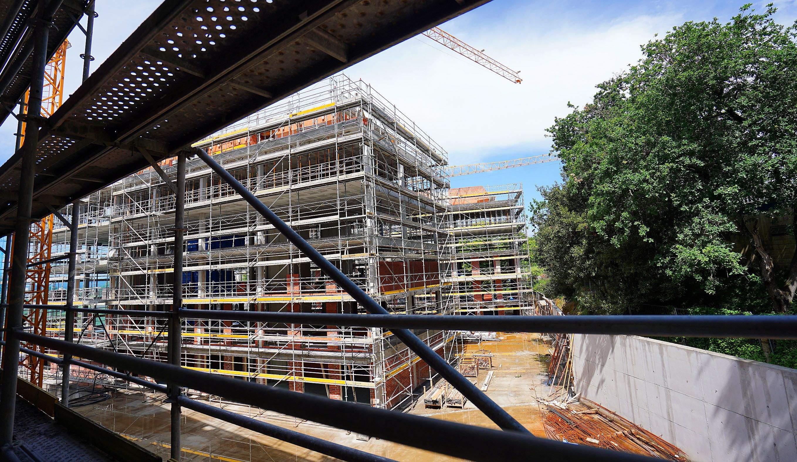 Edificios en construcción en Valdecorvos