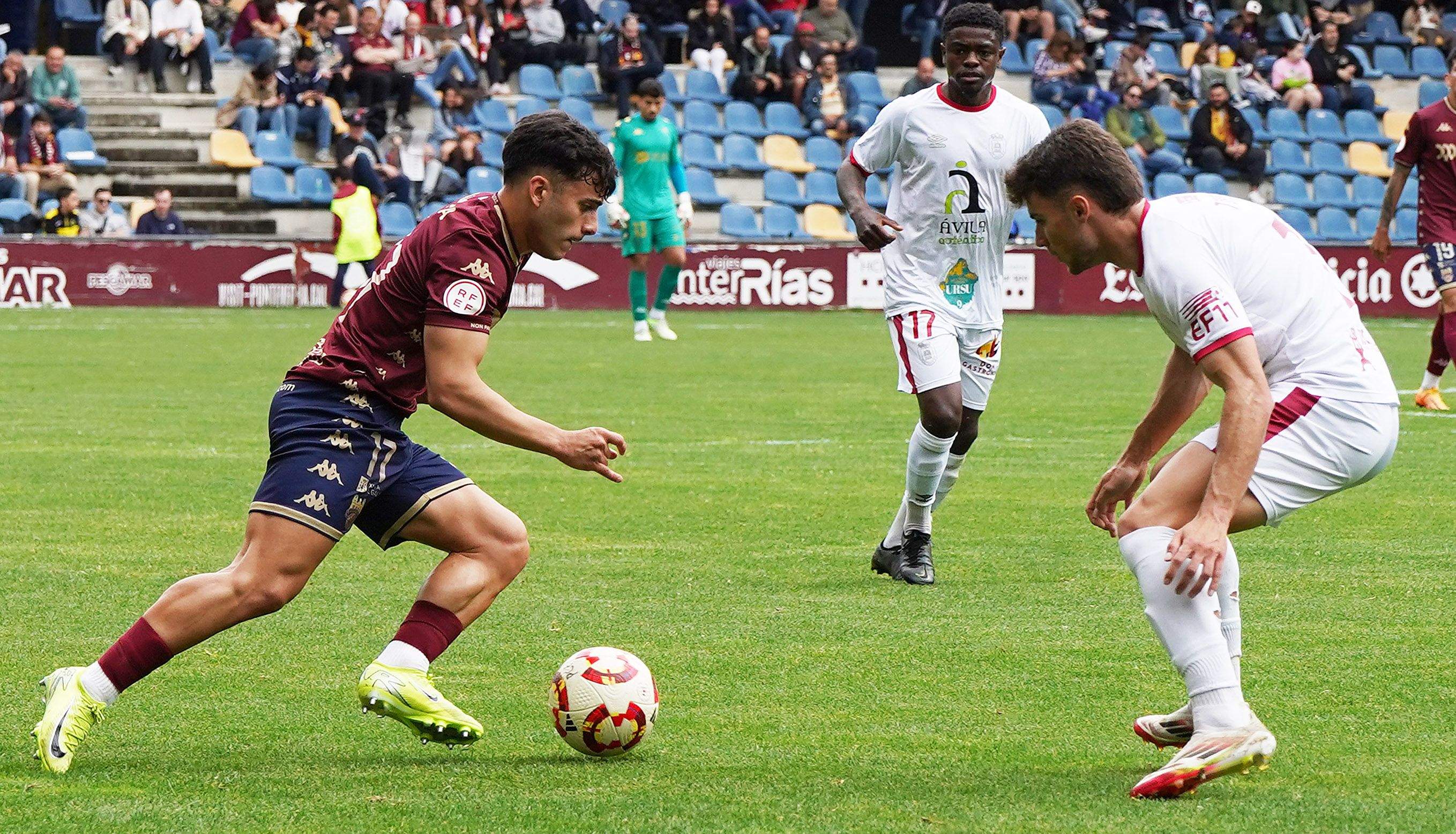 Partido Pontevedra CF - Real Ávila en Pasarón