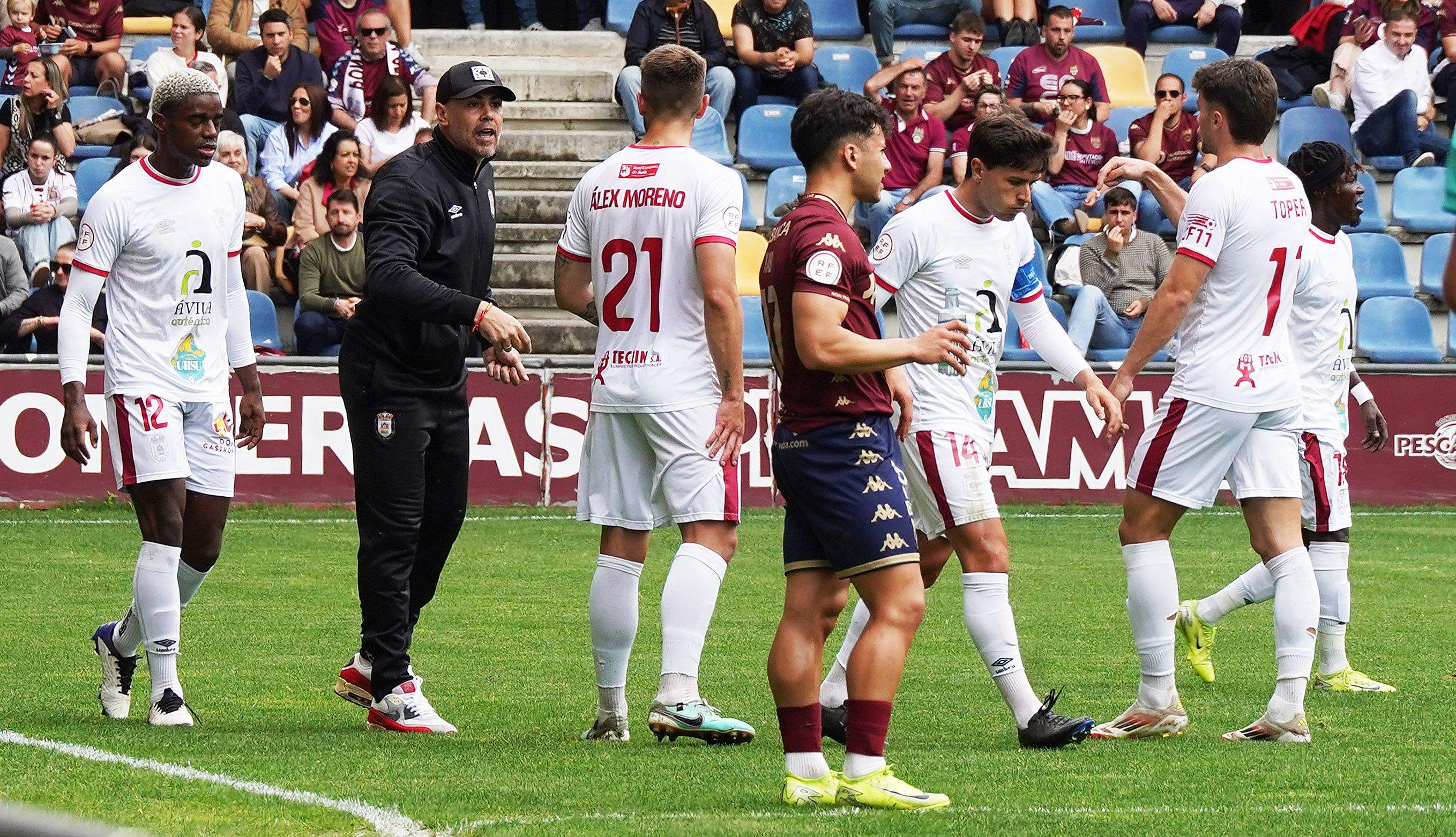 Partido Pontevedra CF - Real Ávila en Pasarón