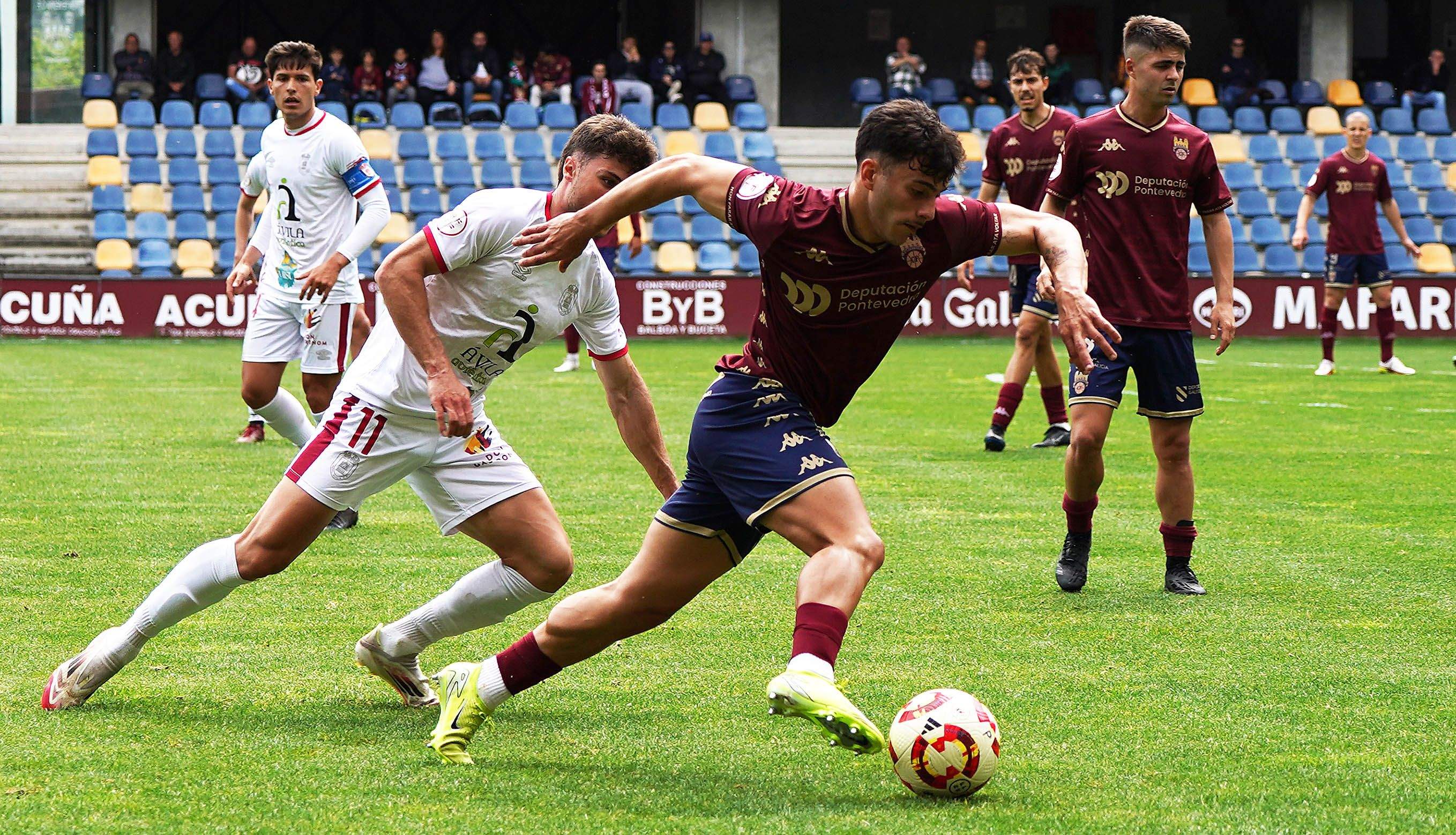 Partido Pontevedra CF - Real Ávila en Pasarón