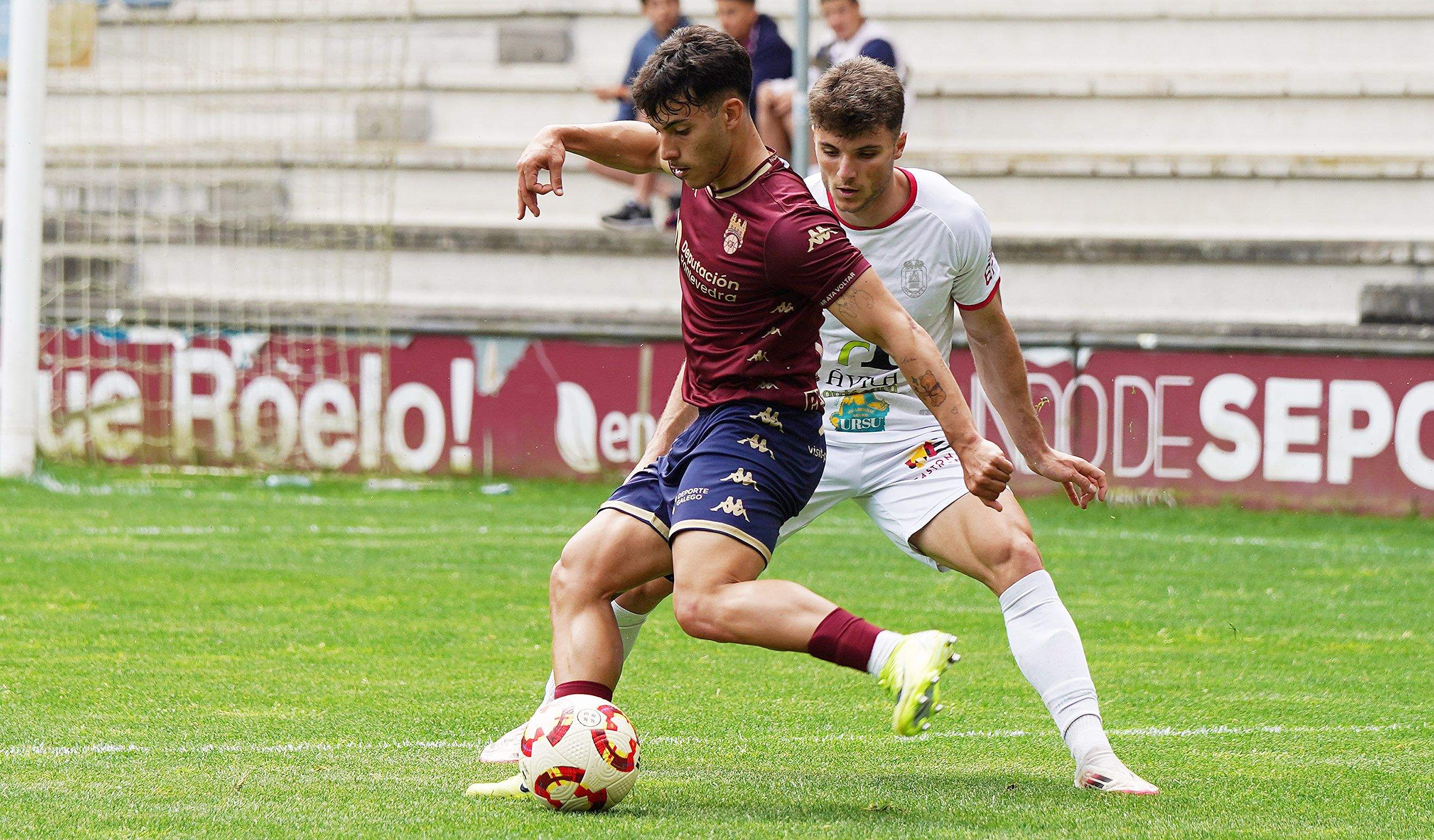 Partido Pontevedra CF - Real Ávila en Pasarón