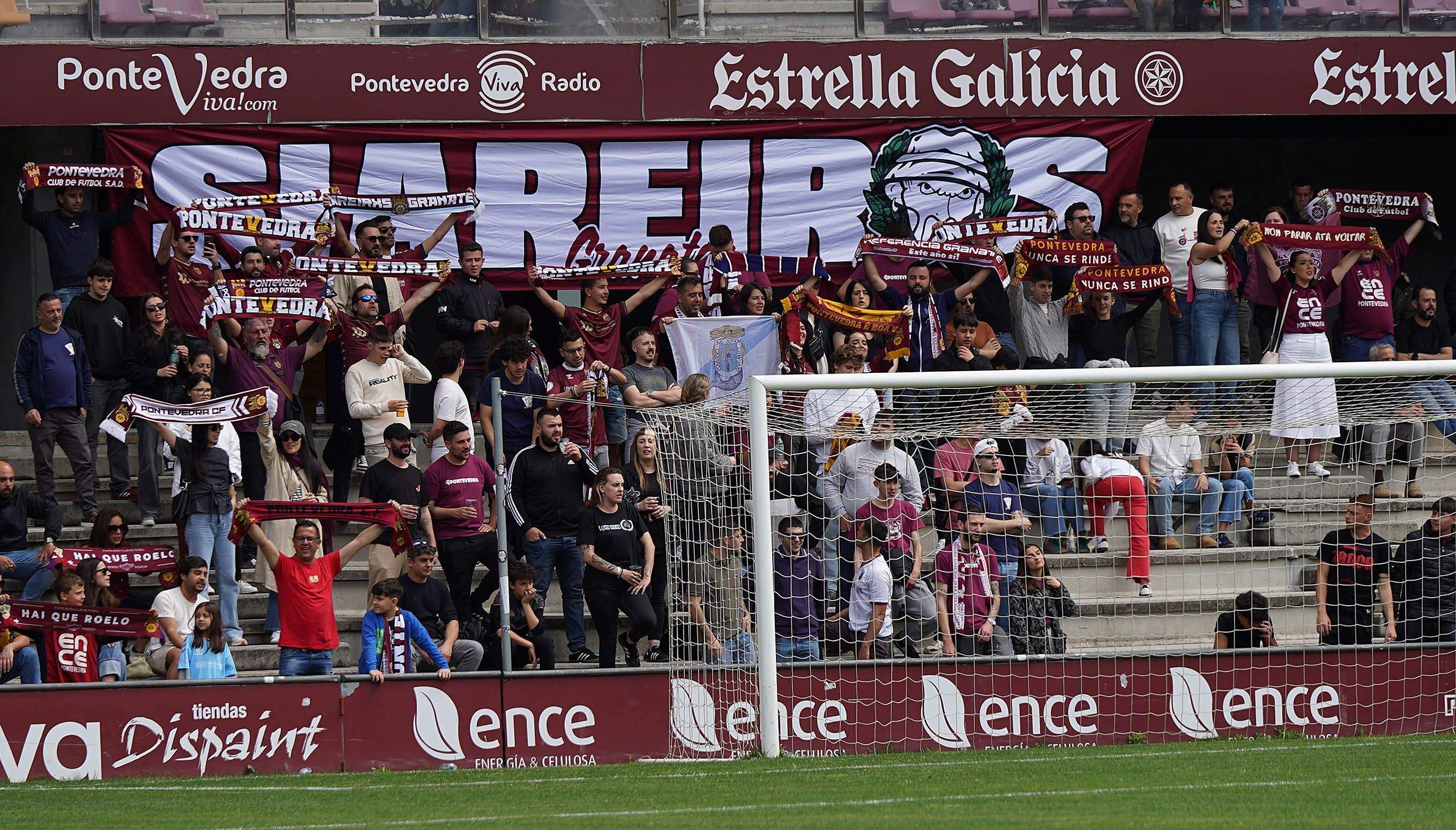 Partido Pontevedra CF - Real Ávila en Pasarón