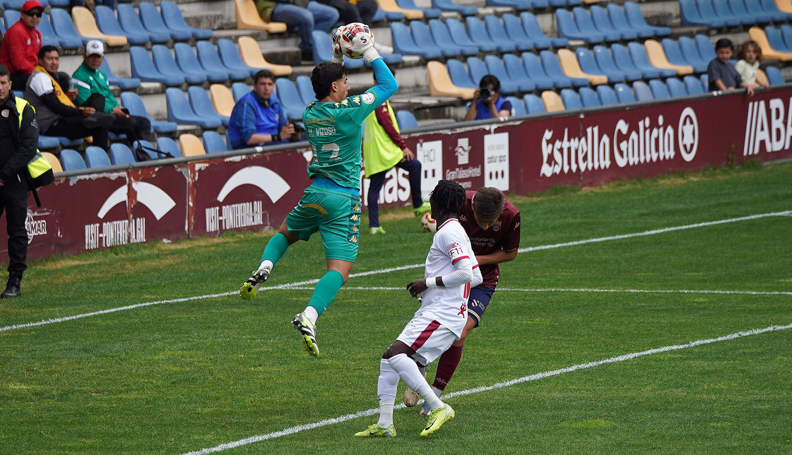 Partido Pontevedra CF - Real Ávila en Pasarón