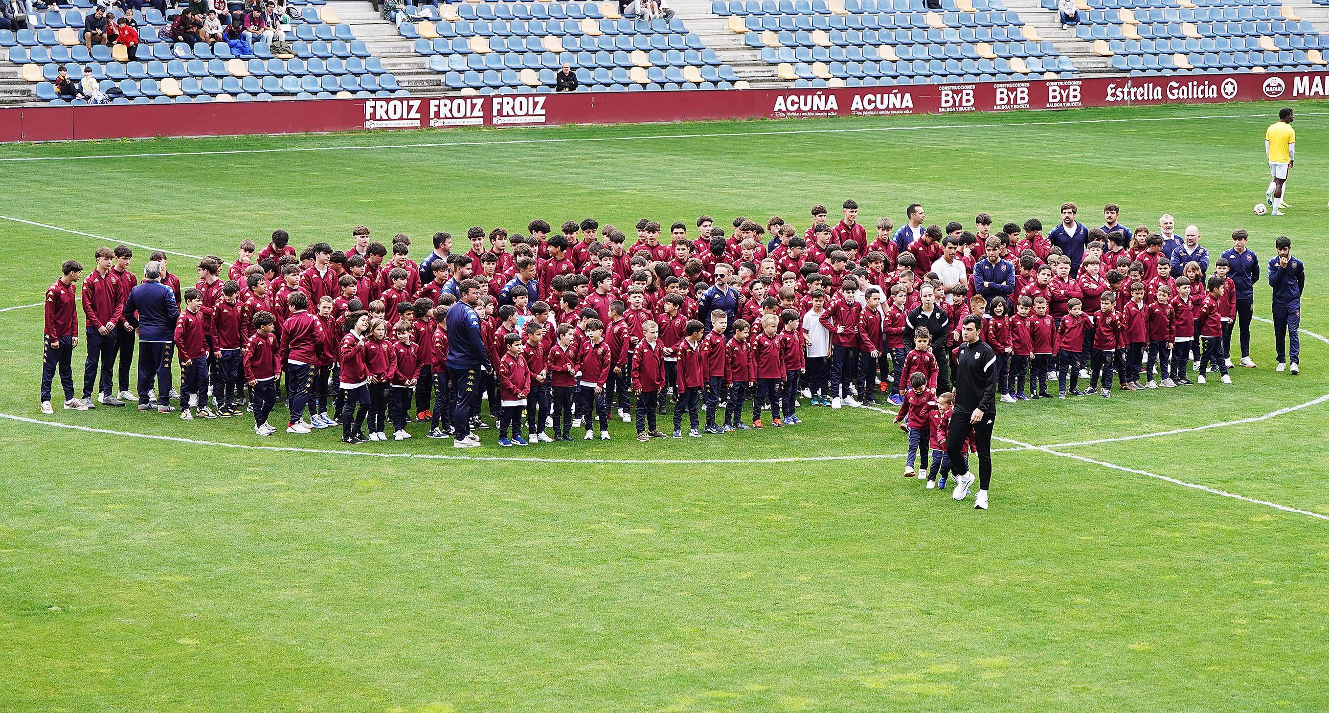 Partido Pontevedra CF - Real Ávila en Pasarón