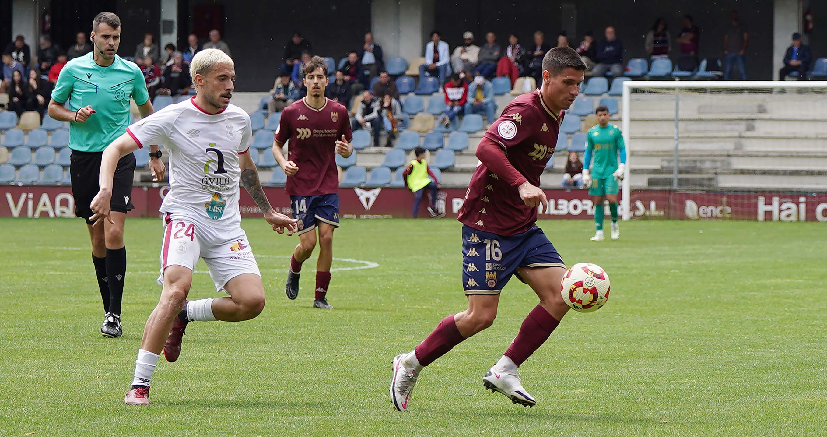 Partido Pontevedra CF - Real Ávila en Pasarón