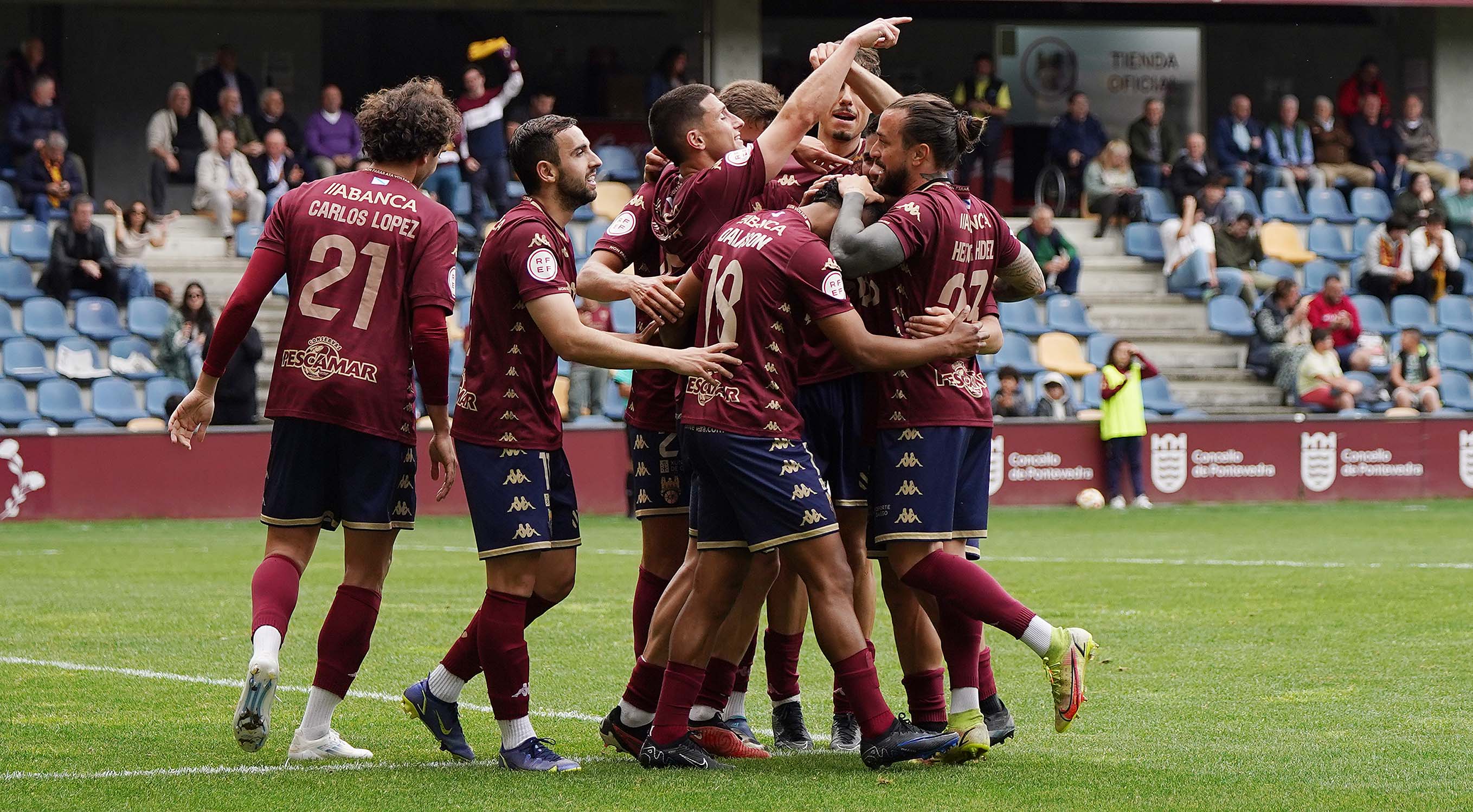 Partido Pontevedra CF - Real Ávila en Pasarón
