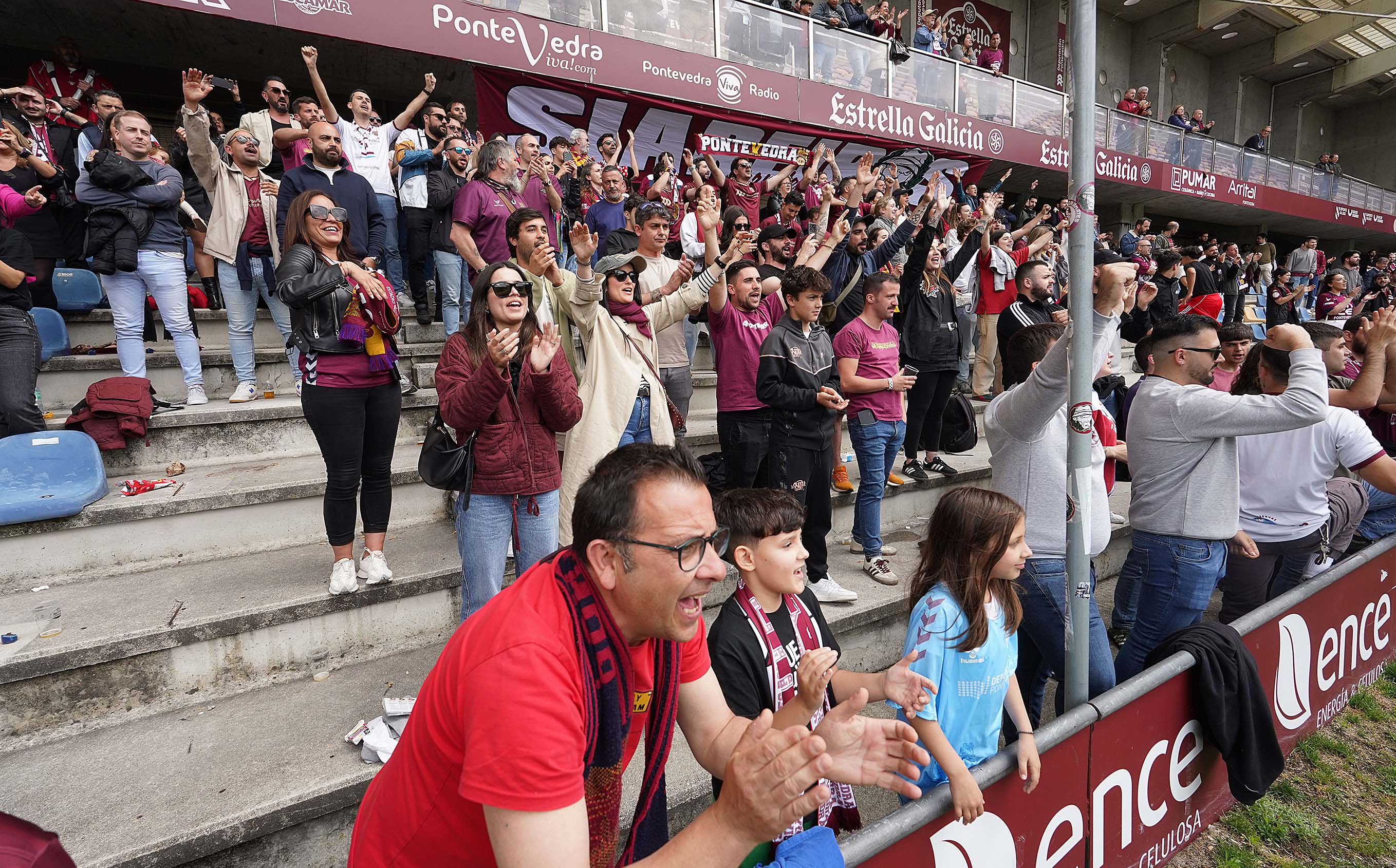 Partido Pontevedra CF - Real Ávila en Pasarón