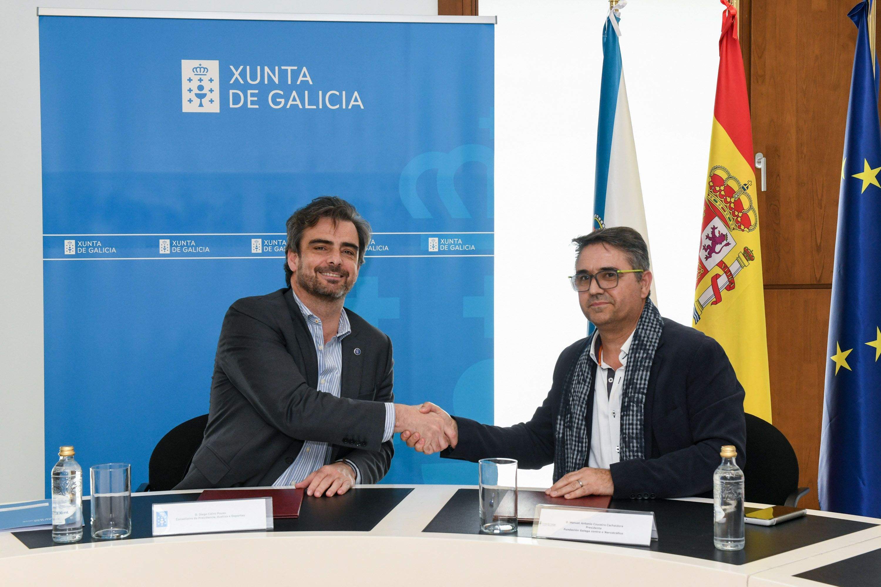 El vicepresidente de la Xunta firma el convenio con la Fundación Galega contra o narcotráfico