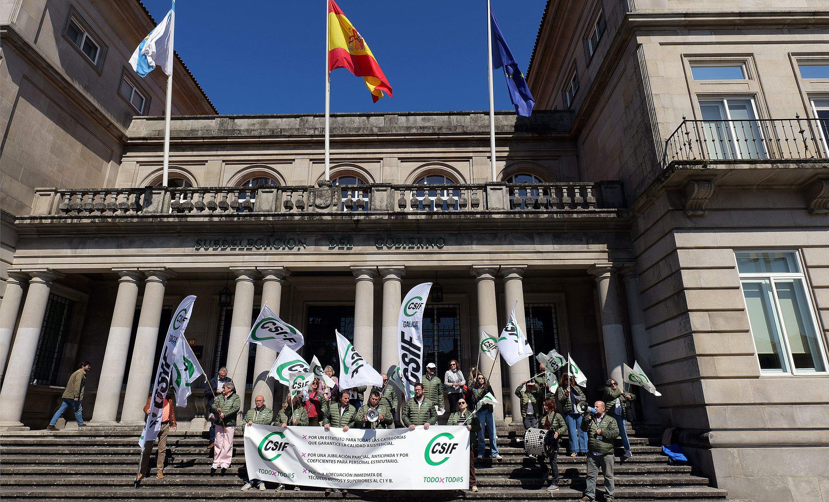 Protesta de CSIF Sanidade na Subdelegación do Goberno