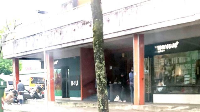 Personas consumiendo alcohol en Augusto García Sánchez