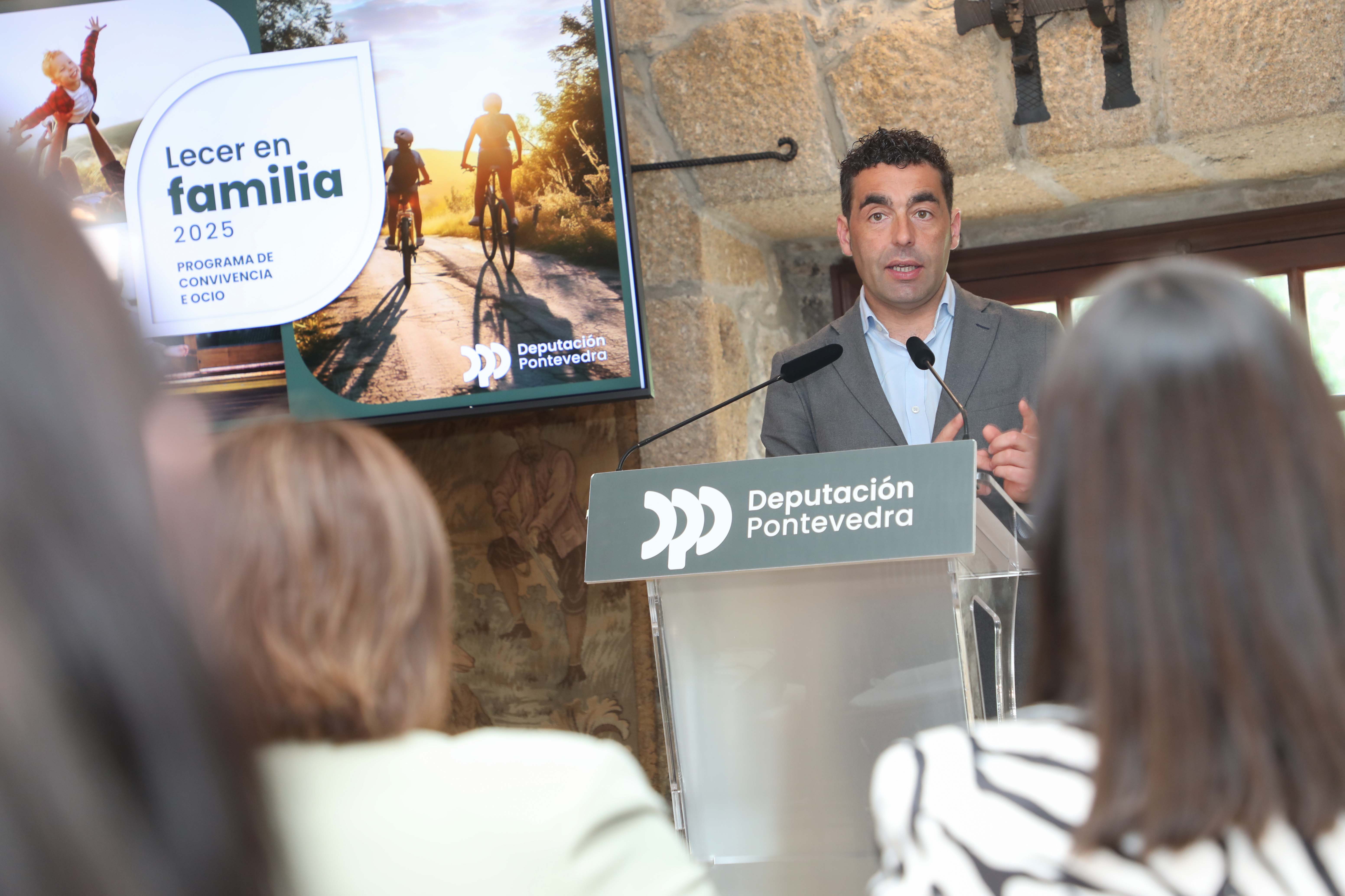 Luis López presenta a segunda edición de 'Lecer en Familia'