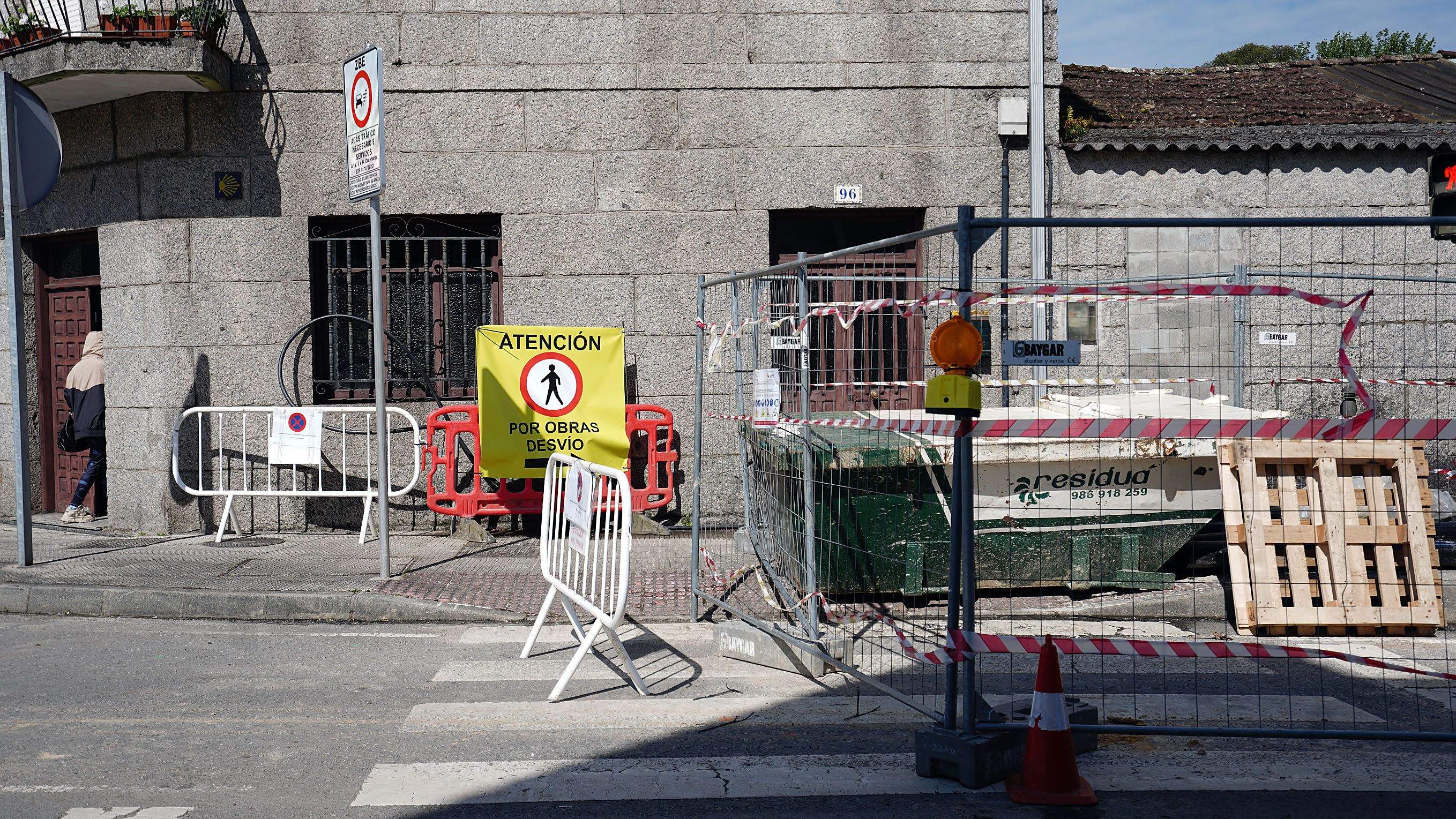 Obras de acometida de alta tensión Mourente-Soutomaior a su paso por Conde de Bugallal