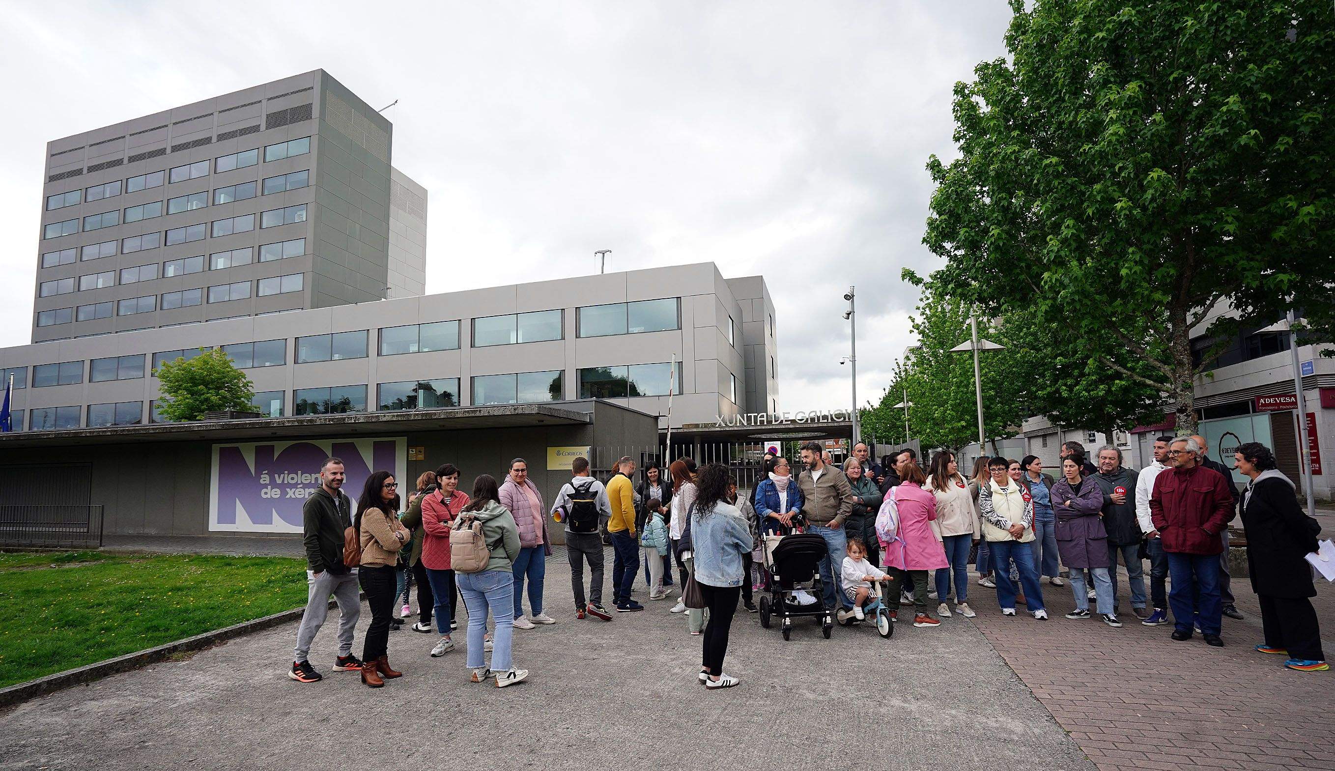 Concentración en Pontevedra de las familias del CEIP San Clemente