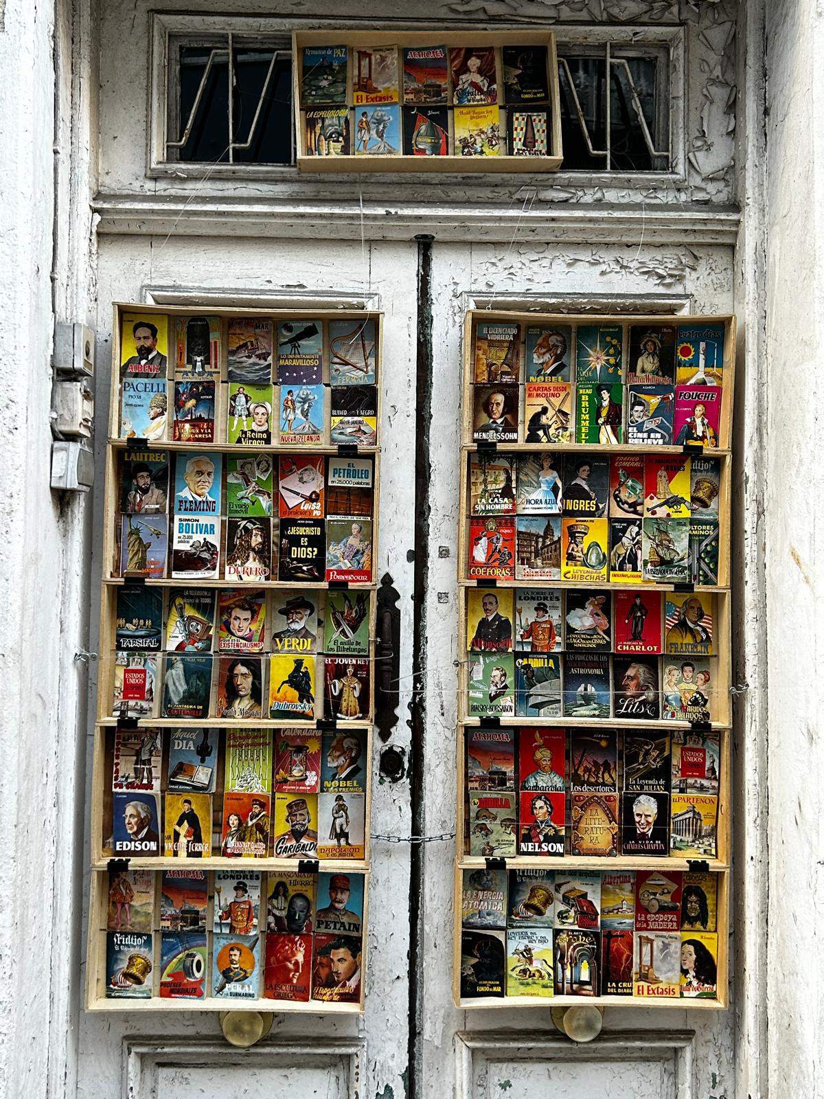 Marín decora sus calles para ser la 'Vila do Libro' Marín decora sus calles para ser la 'Vila do Libro'
